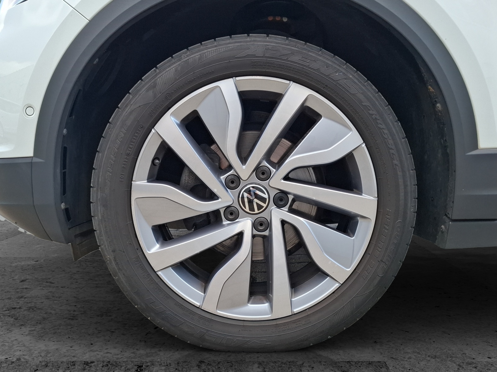 Fahrzeugabbildung Volkswagen T-Roc Cabriolet TSI Style LEDplus Navi AID ACC RFK SH 18