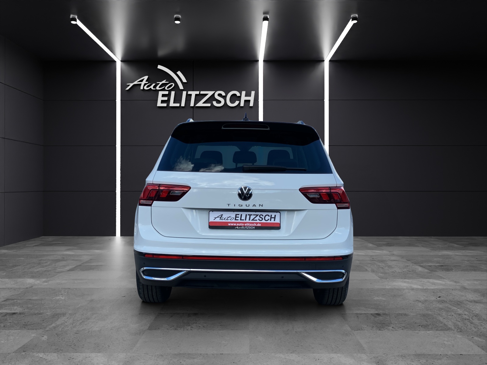 Fahrzeugabbildung Volkswagen Tiguan Life Sport TDI DSG LED ACC AHK SH Ambiente Navi