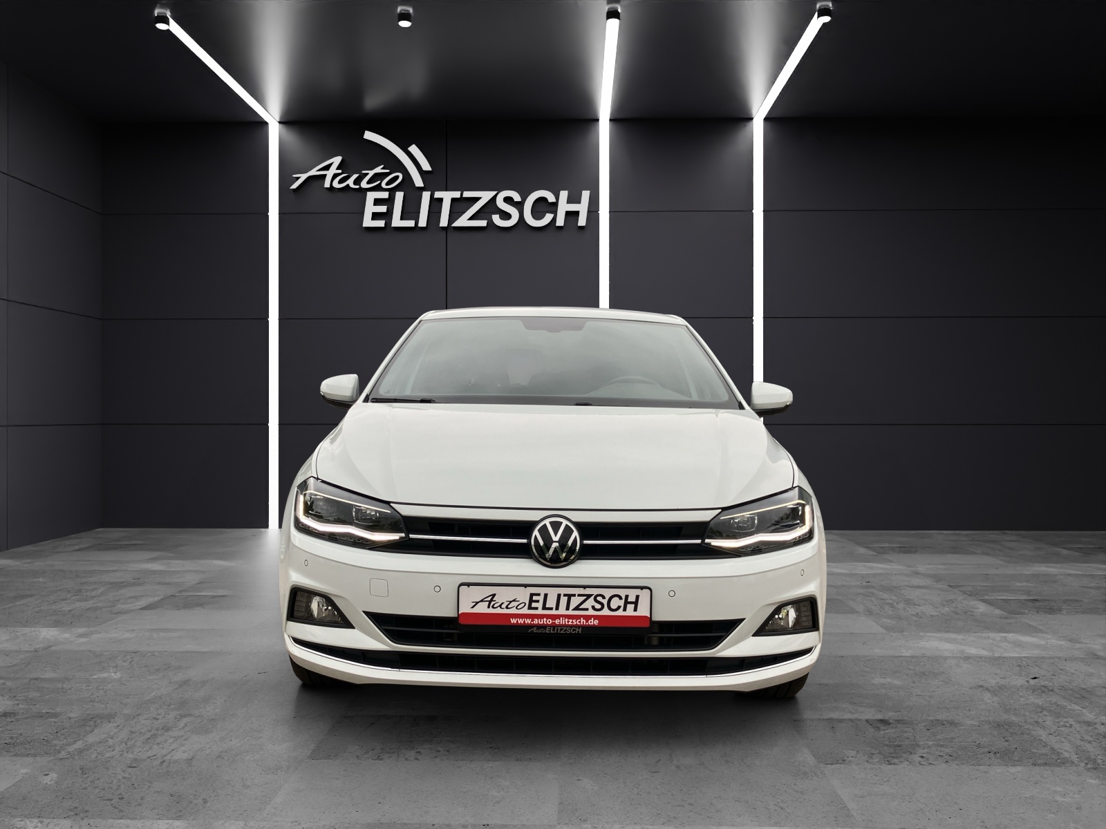 Fahrzeugabbildung Volkswagen Polo Highline TSI DSG LED ACC SHZ PDC Navi Ambiente Klima