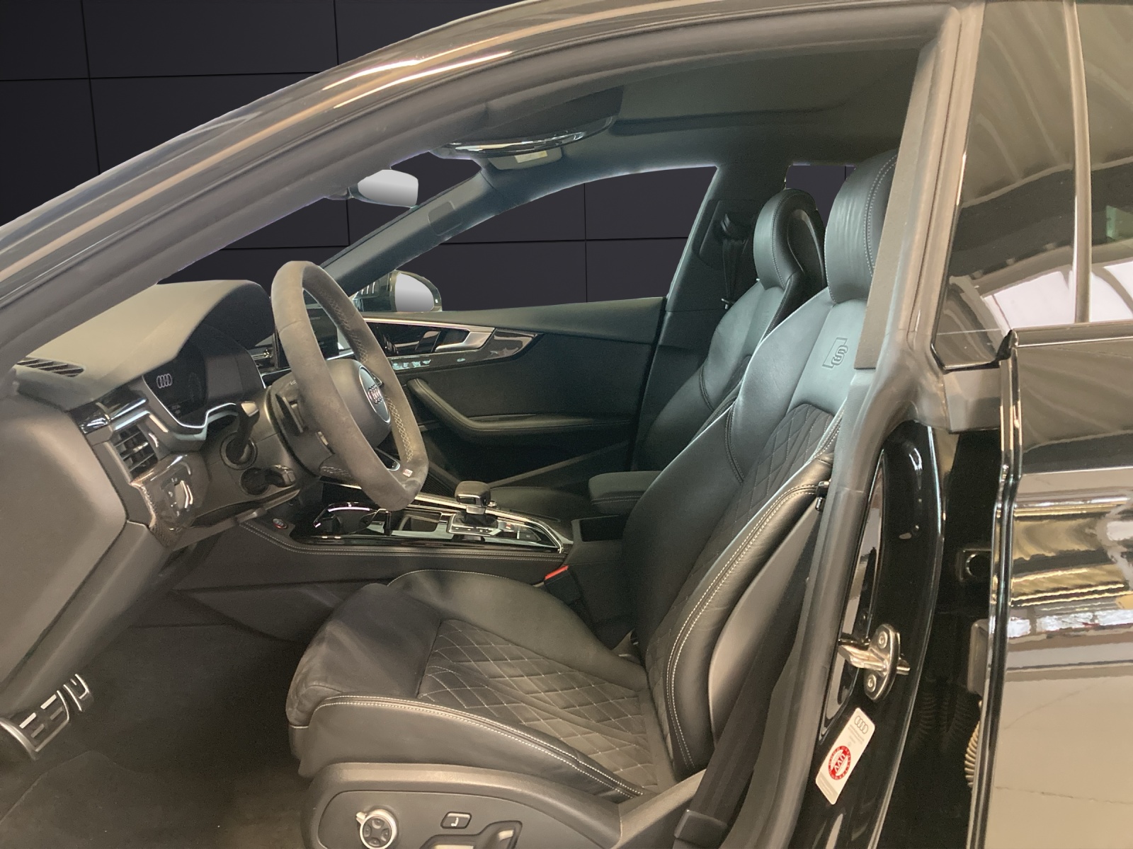 Fahrzeugabbildung Audi S5 Sportback TDI quattro STH Matrix Navi Pano AVC RFK SH 20