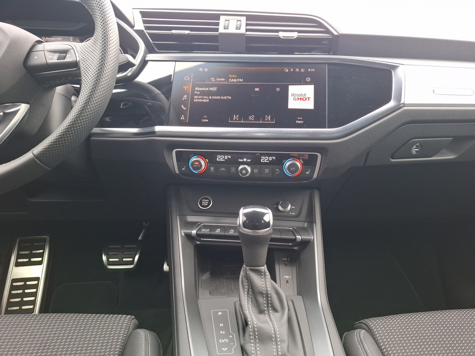 Fahrzeugabbildung Audi Q3 40 TFSI S-line quattro S-tronic LED AHK Navi AVC ACC PDC SH 18