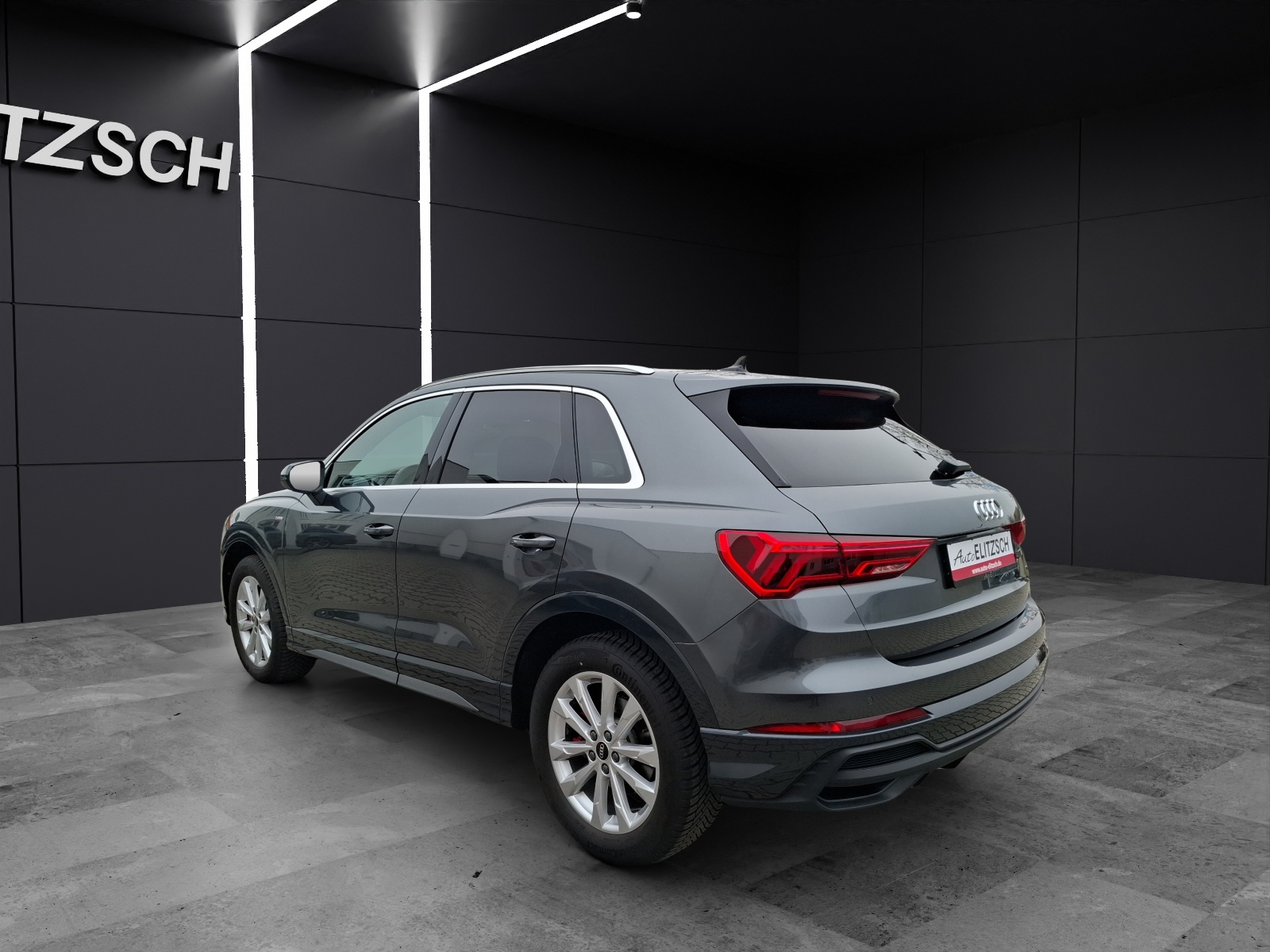 Fahrzeugabbildung Audi Q3 40 TFSI S-line quattro S-tronic LED AHK Navi AVC ACC PDC SH 18