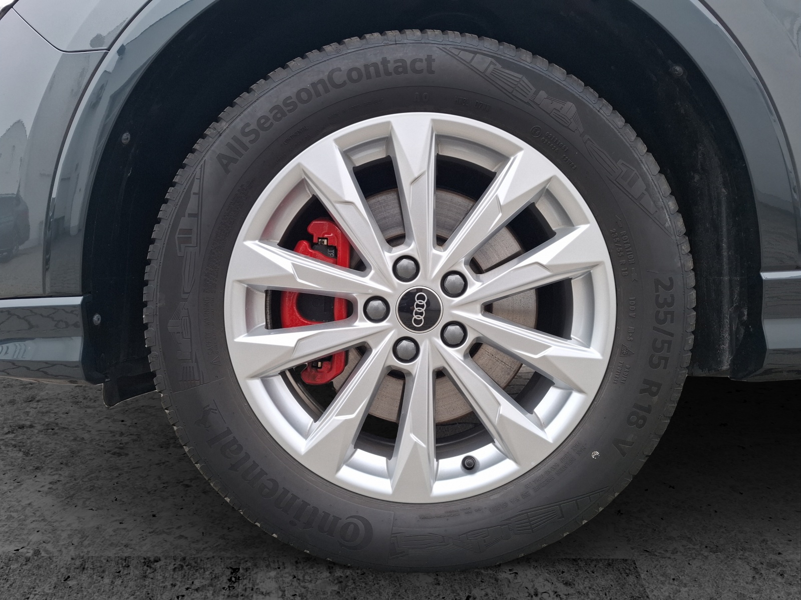 Fahrzeugabbildung Audi Q3 40 TFSI S-line quattro S-tronic LED AHK Navi AVC ACC PDC SH 18