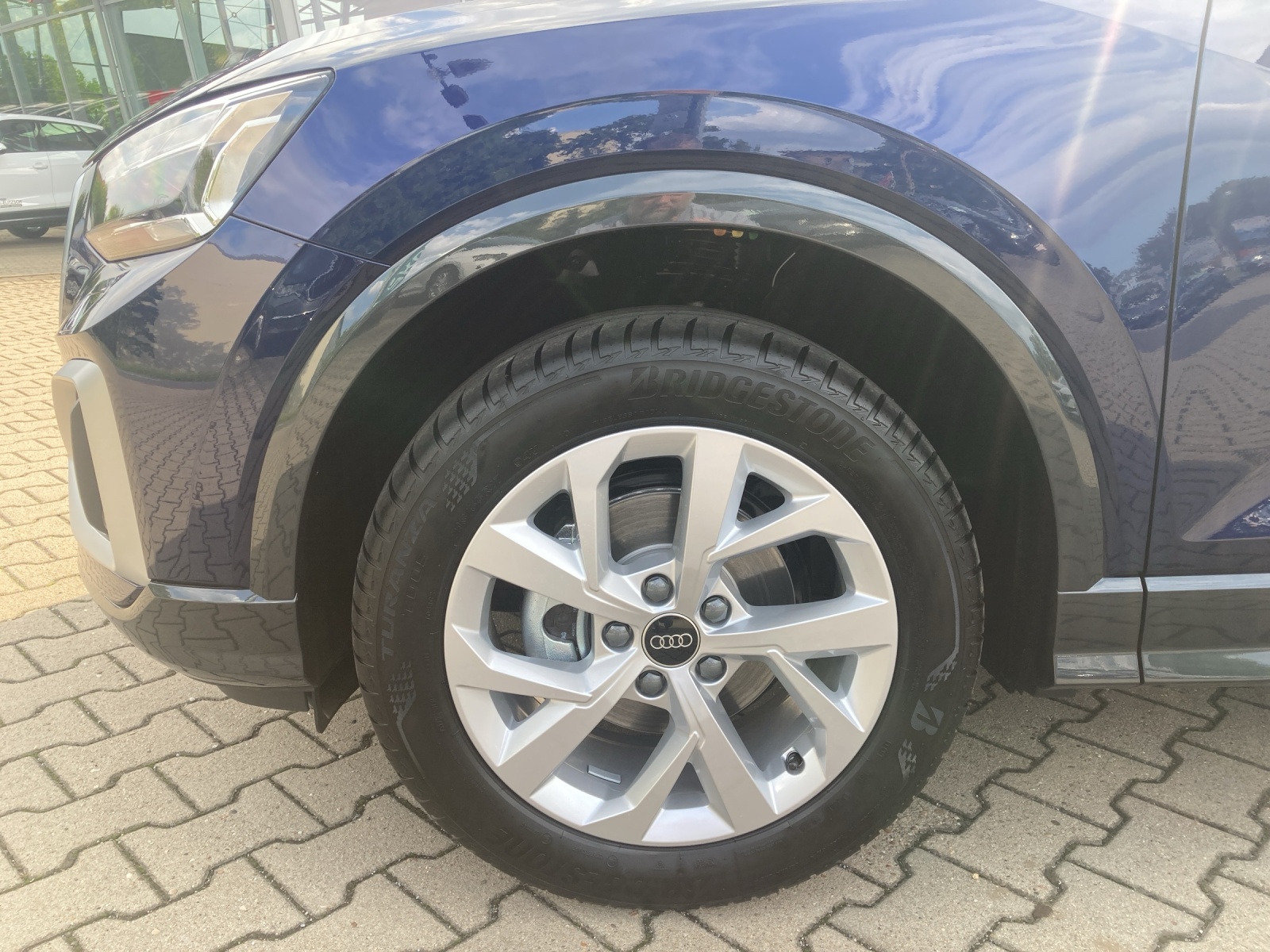 Fahrzeugabbildung Audi Q2 35 TFSI advanced, MatrixLED, virtual cockpit plus