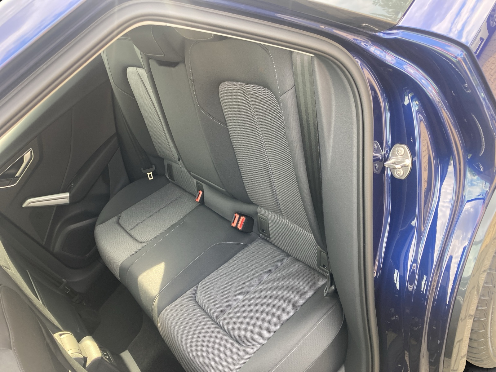 Fahrzeugabbildung Audi Q2 35 TFSI advanced, MatrixLED, virtual cockpit plus