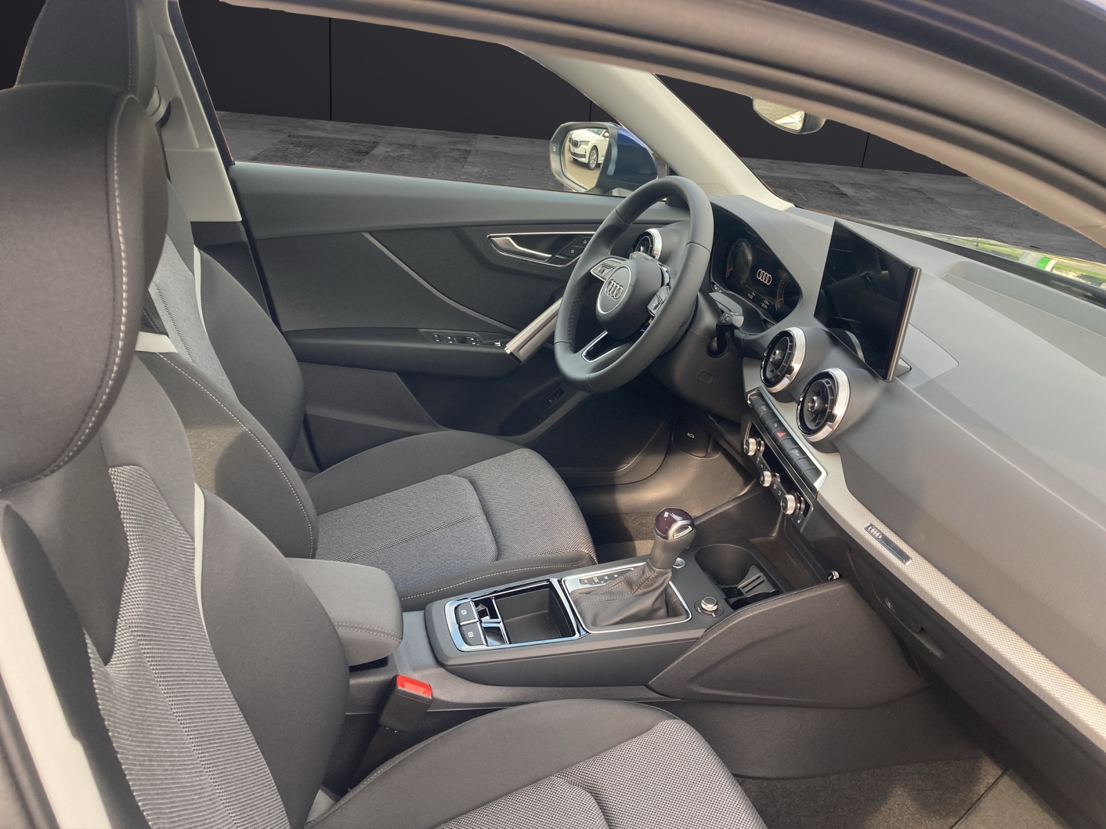 Fahrzeugabbildung Audi Q2 35 TFSI advanced, MatrixLED, virtual cockpit plus