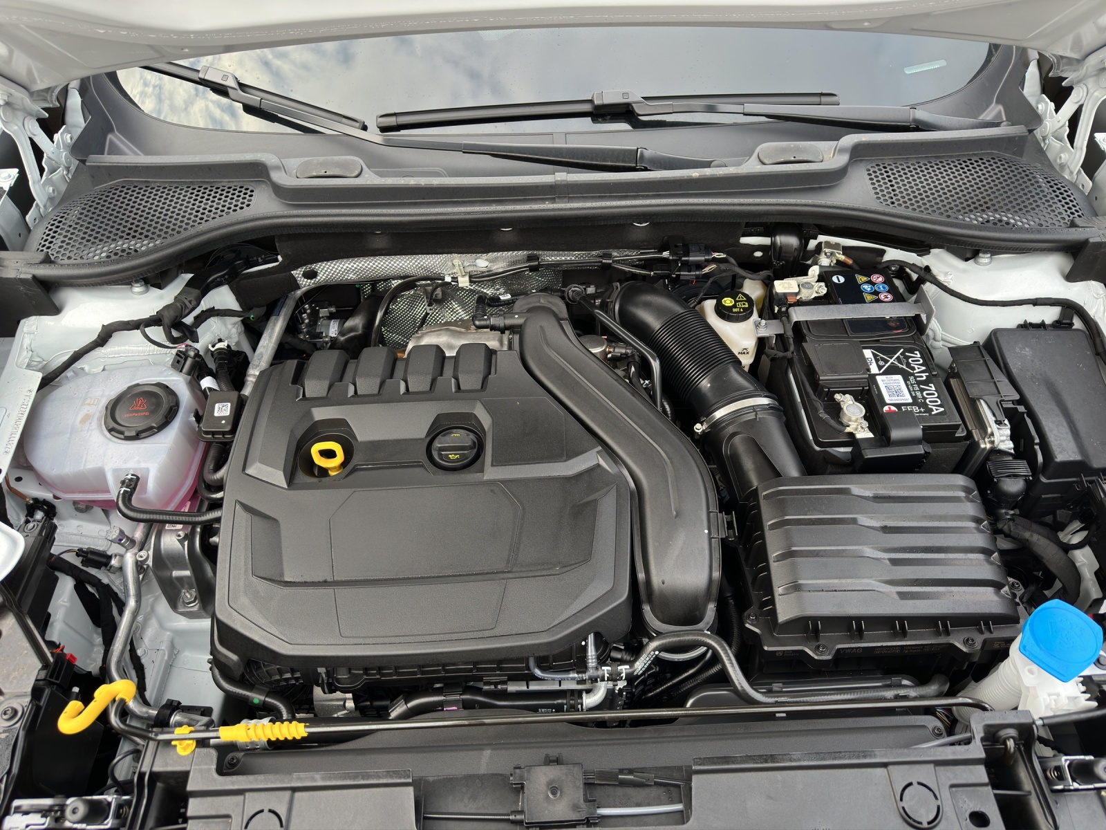 Fahrzeugabbildung CUPRA Formentor TSI DSG LED ACC AHK SHZ PDC NAVI DAB 18