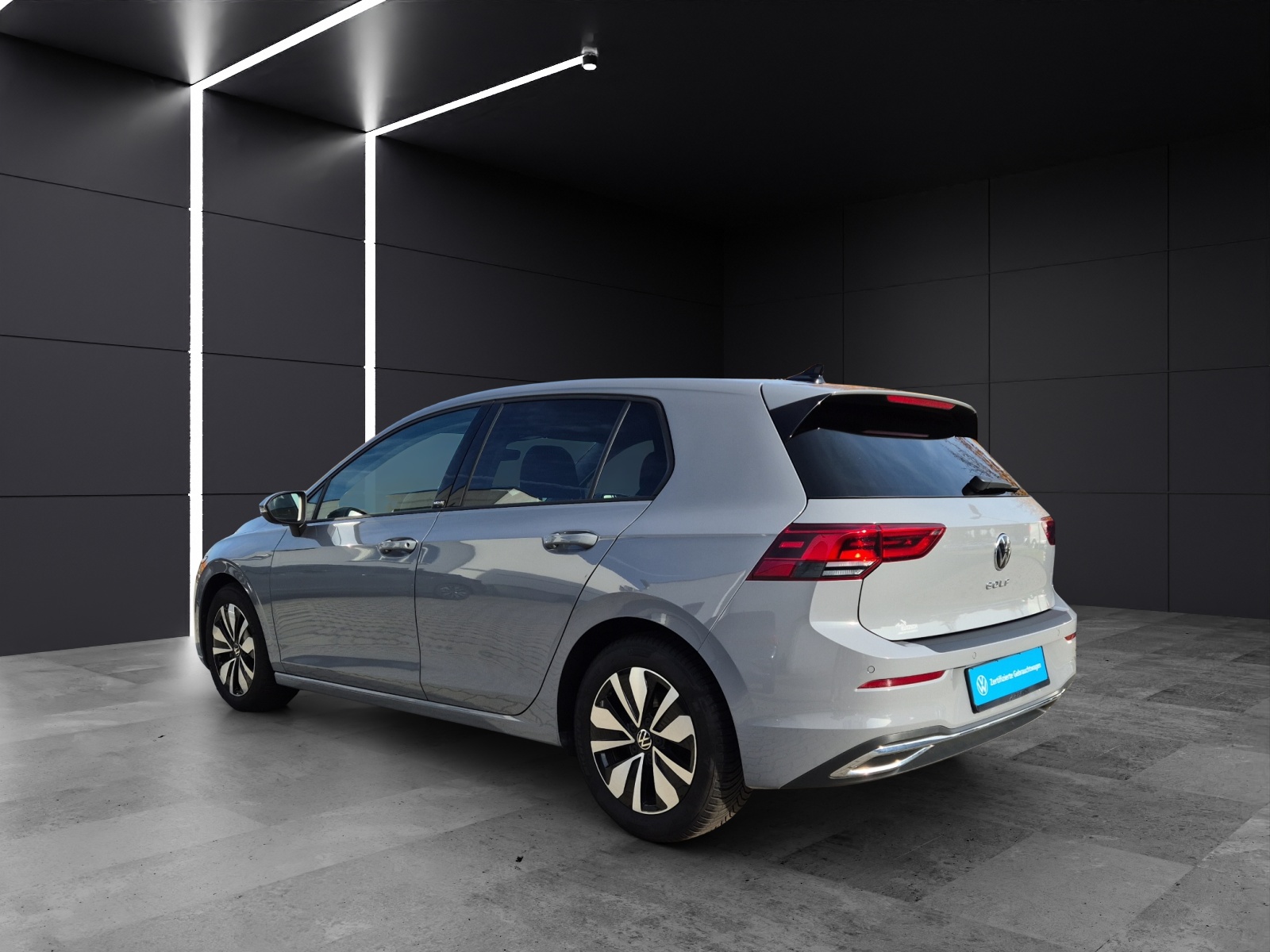 Fahrzeugabbildung Volkswagen Golf VIII TDI DSG AHK PANO RFK HuD ACC LED AID NAVI