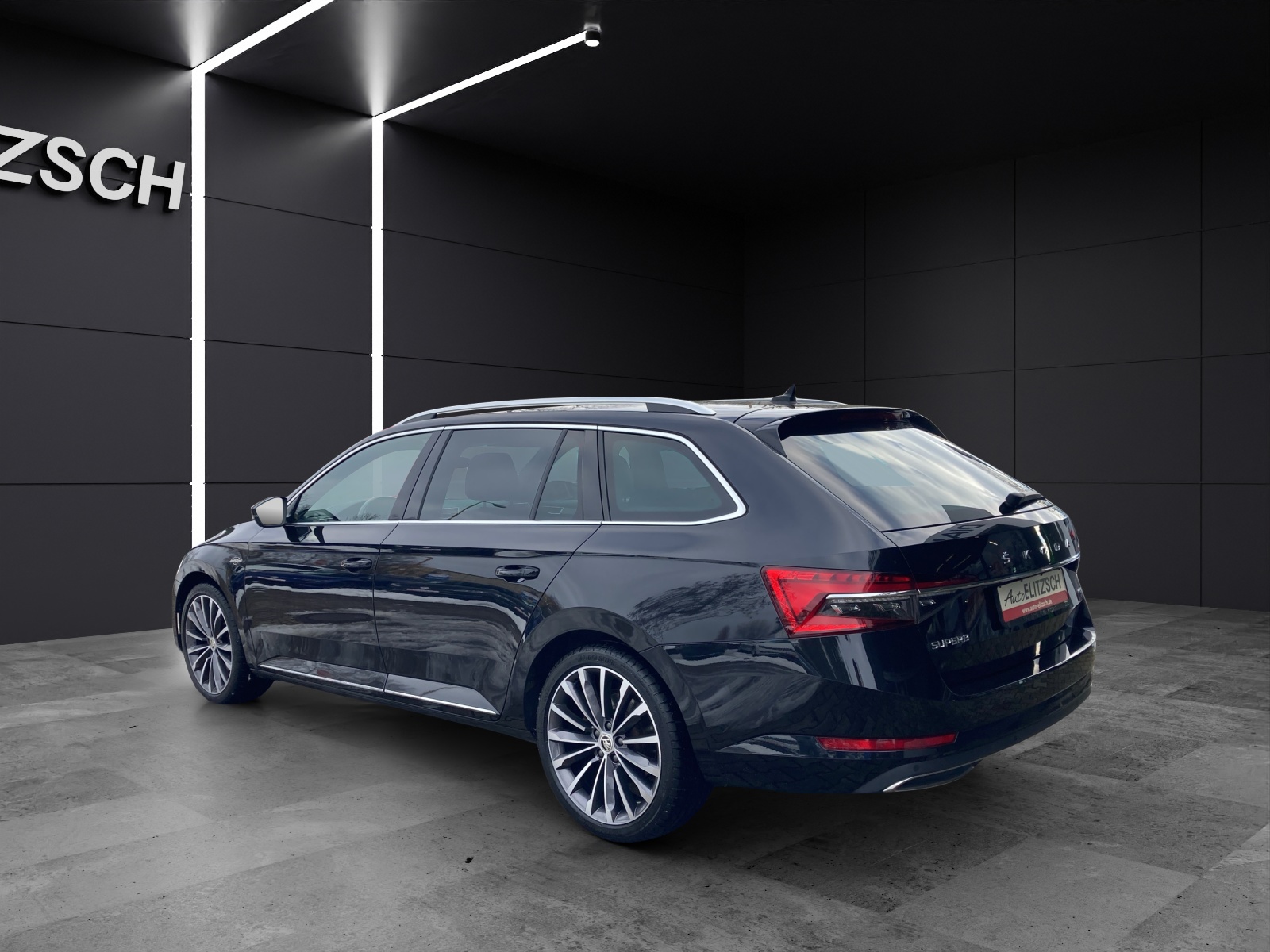 Fahrzeugabbildung SKODA Superb Combi L&K iV