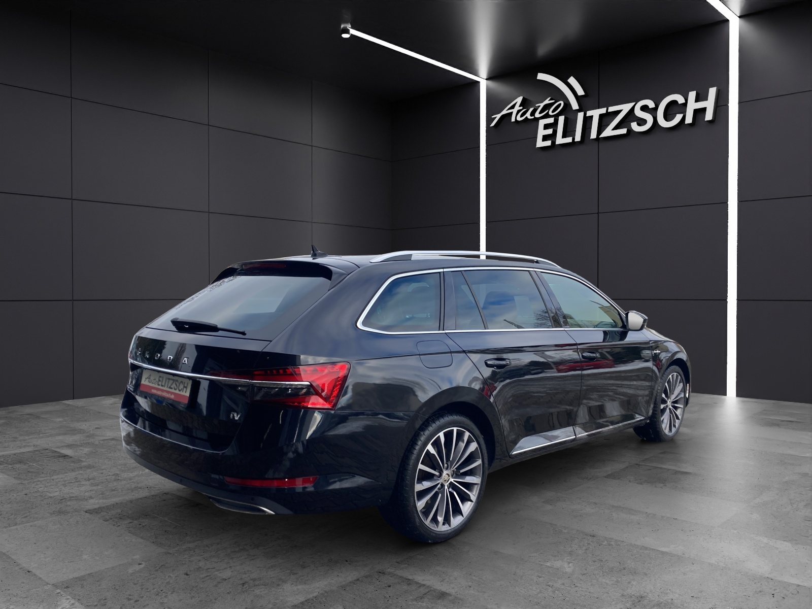 Fahrzeugabbildung SKODA Superb Combi L&K iV