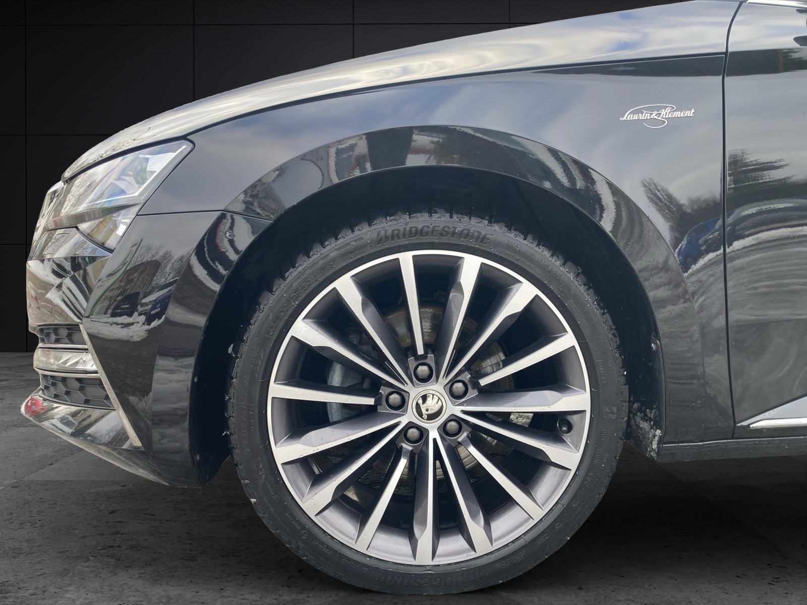 Fahrzeugabbildung SKODA Superb Combi L&K iV