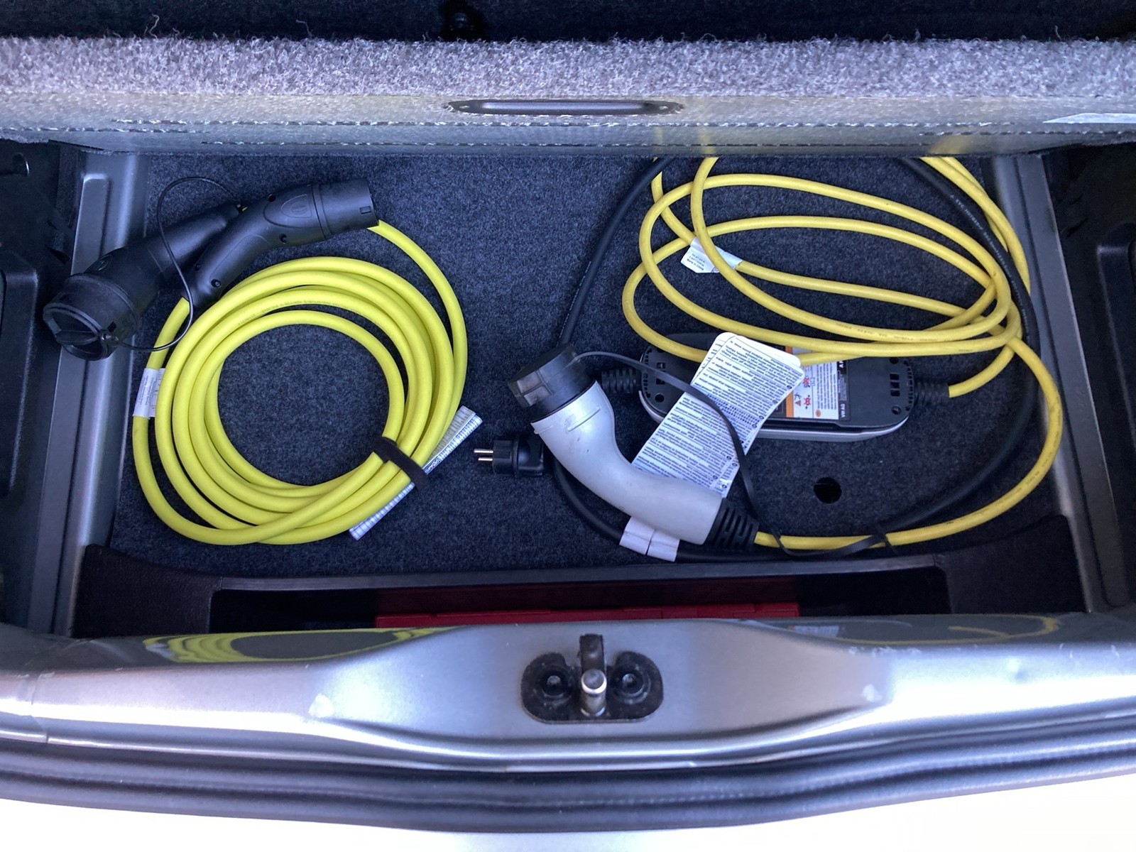 Fahrzeugabbildung Volkswagen e-up! Style Plus RFK SH