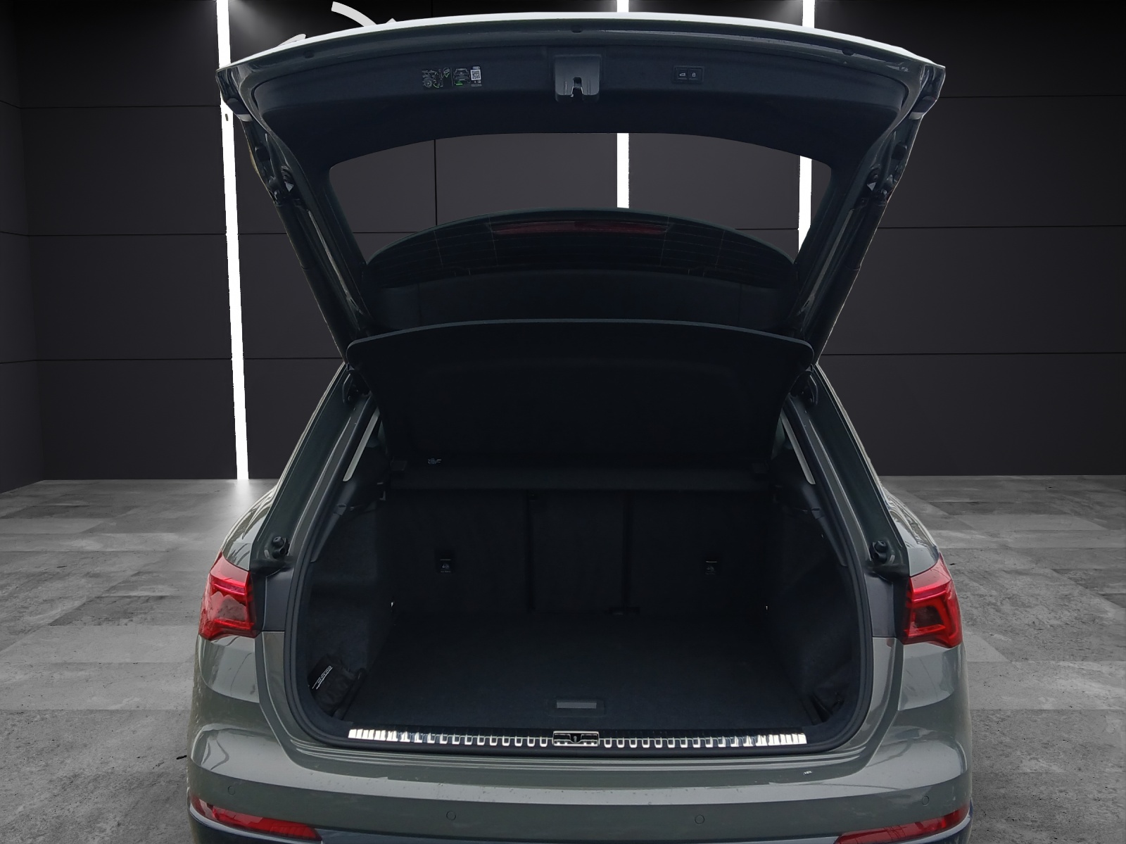 Fahrzeugabbildung Audi Q3 35 TFSI advanced LED Navi SHZ AHK ACC AVC