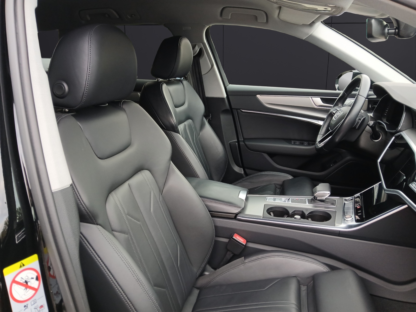 Fahrzeugabbildung Audi A6 Avant 40 TDI Sport quattro S-tronic LED Navi AVC Leder ACC RFK SH 19