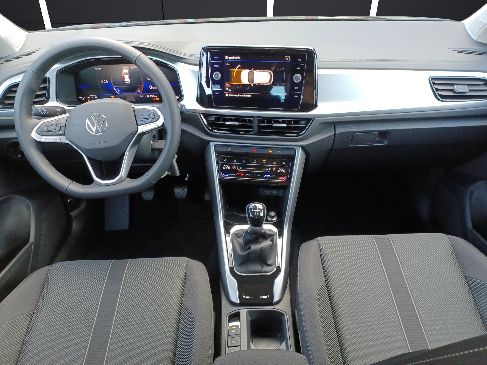 Fahrzeugabbildung Volkswagen T-Roc TSI Life LED CarPlay AID ACC RFK SH LM