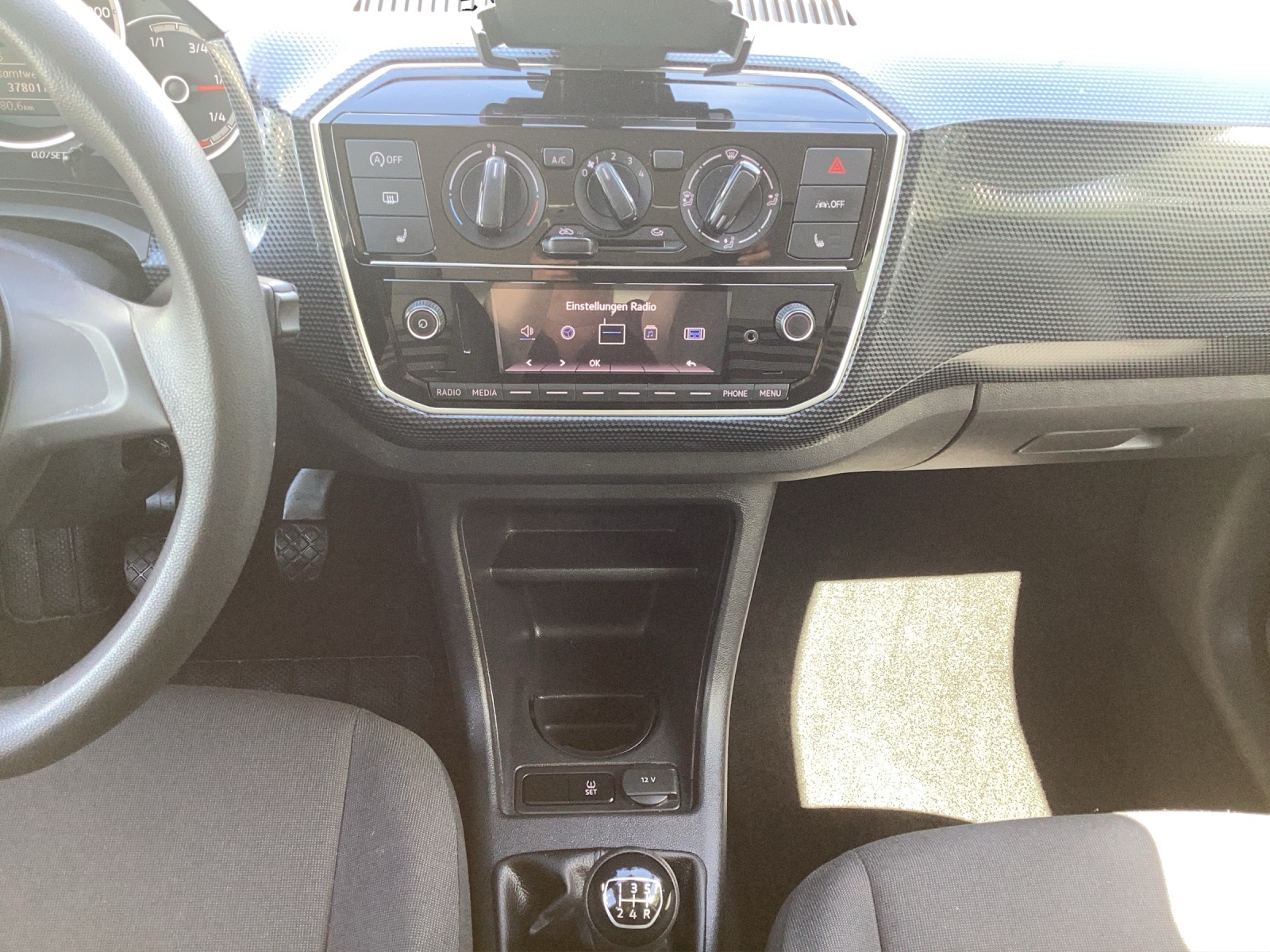 Fahrzeugabbildung Volkswagen up! 1.0 Basis Klima DAB GRA RFK SH