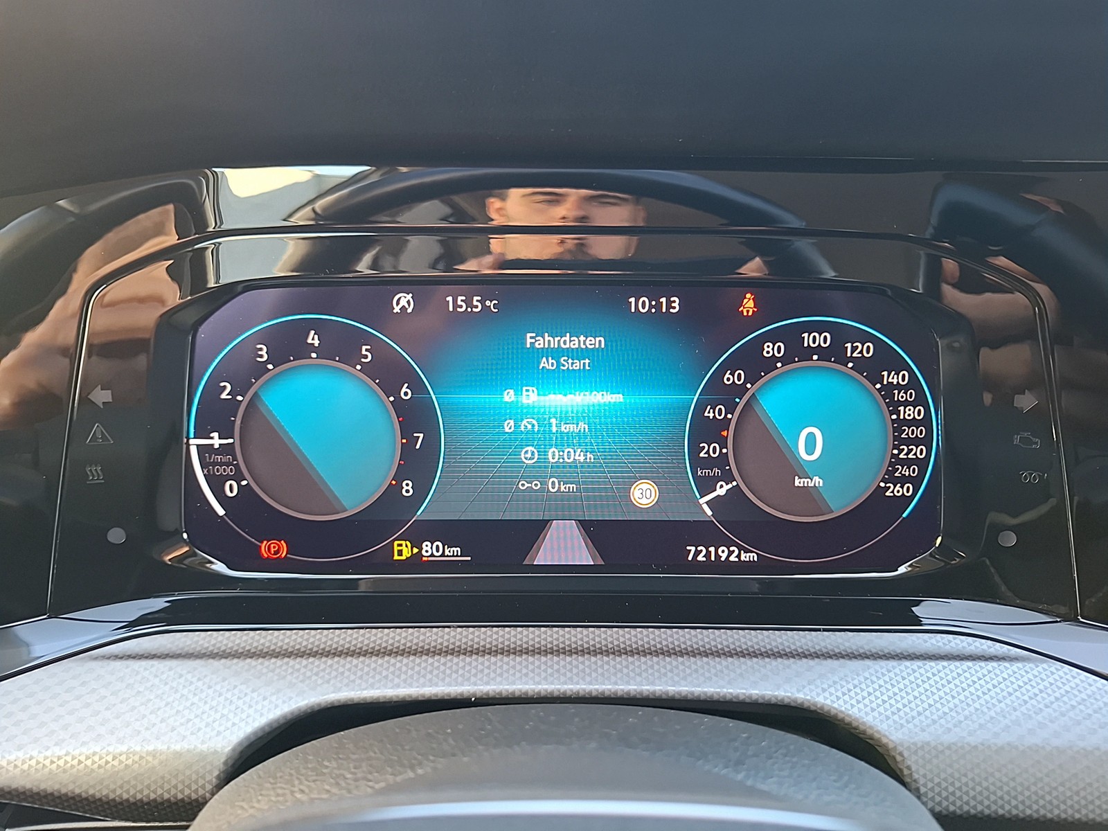 Fahrzeugabbildung Volkswagen Golf VIII TSI Active LED Navi ACC AID SHZ PDC