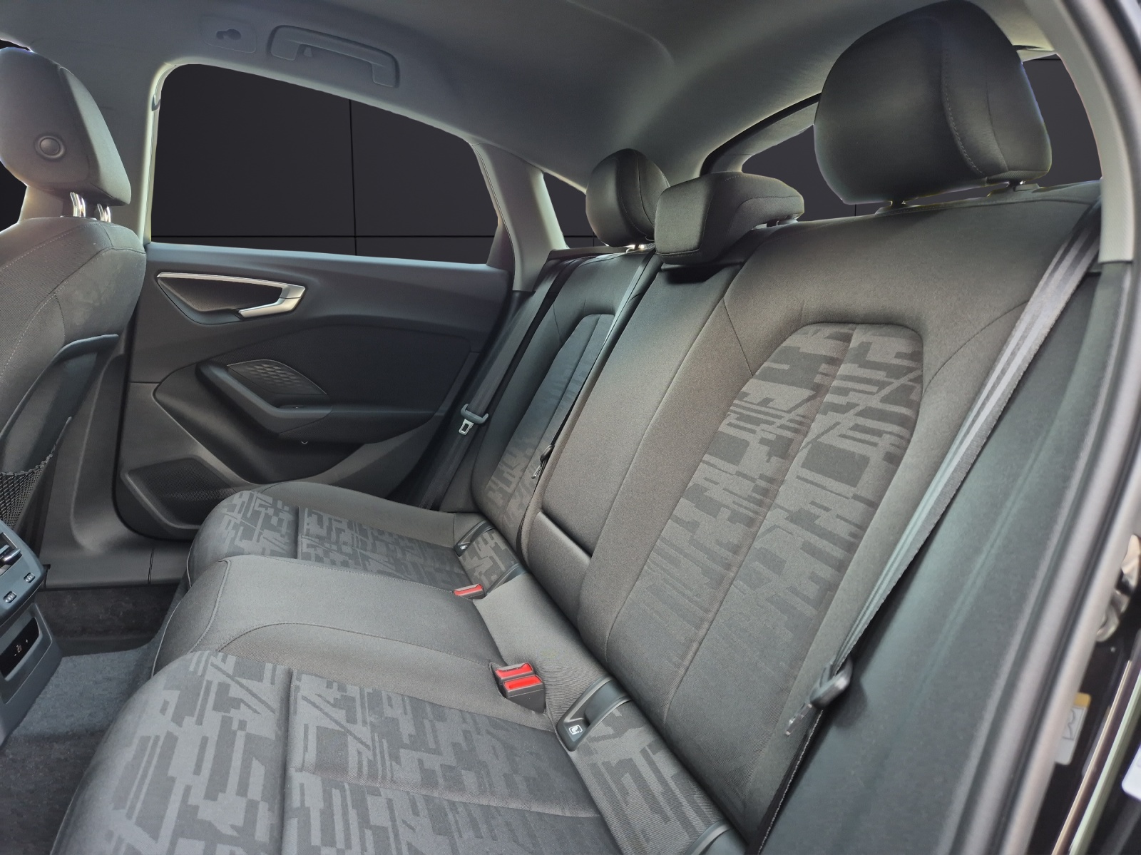 Fahrzeugabbildung Audi A5 TFSI S-tronic Matrix Navi AVC ACC RFK SH