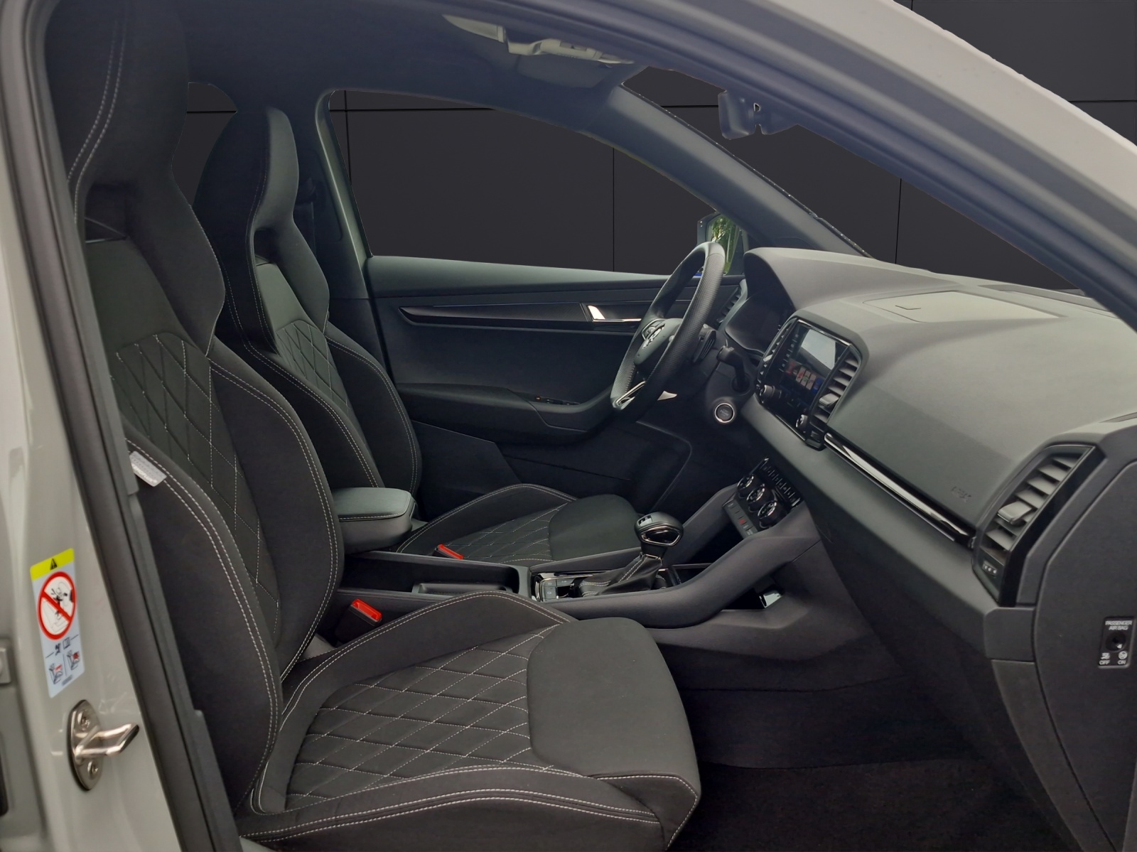Fahrzeugabbildung SKODA Karoq Sportline 4x4 MATRIX AHZ VC