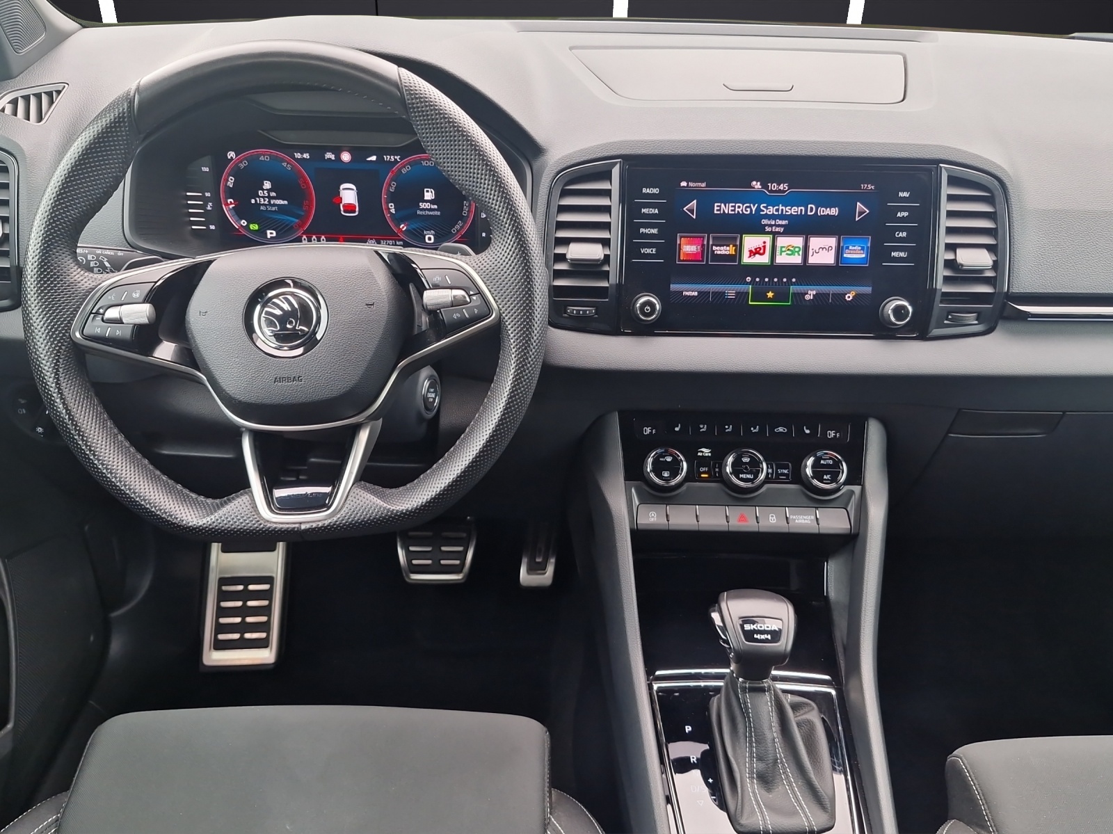 Fahrzeugabbildung SKODA Karoq Sportline 4x4 MATRIX AHZ VC