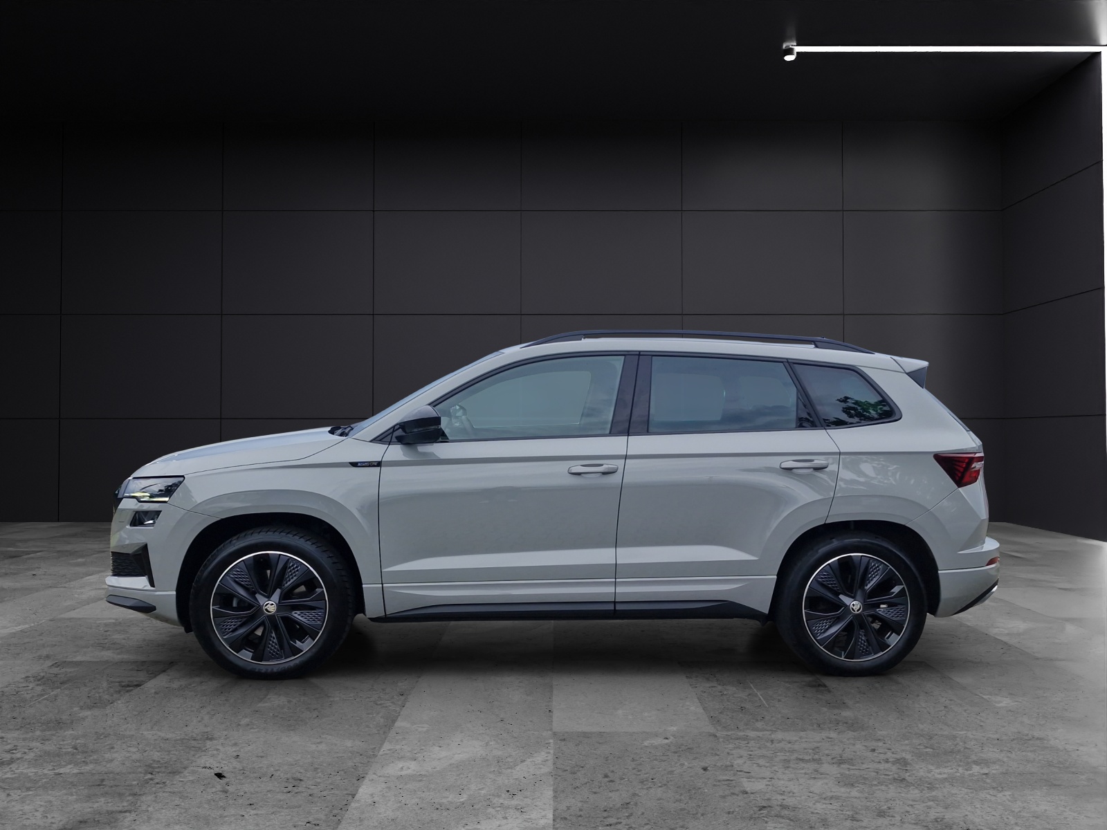 Fahrzeugabbildung SKODA Karoq Sportline 4x4 MATRIX AHZ VC