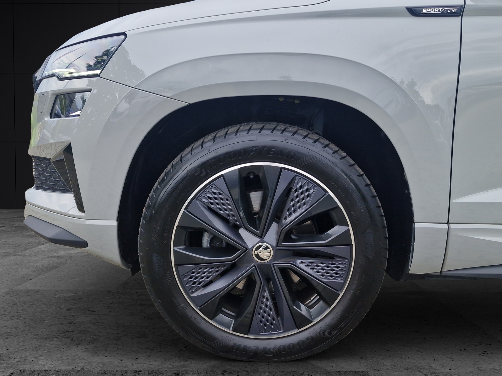 Fahrzeugabbildung SKODA Karoq Sportline 4x4 MATRIX AHZ VC