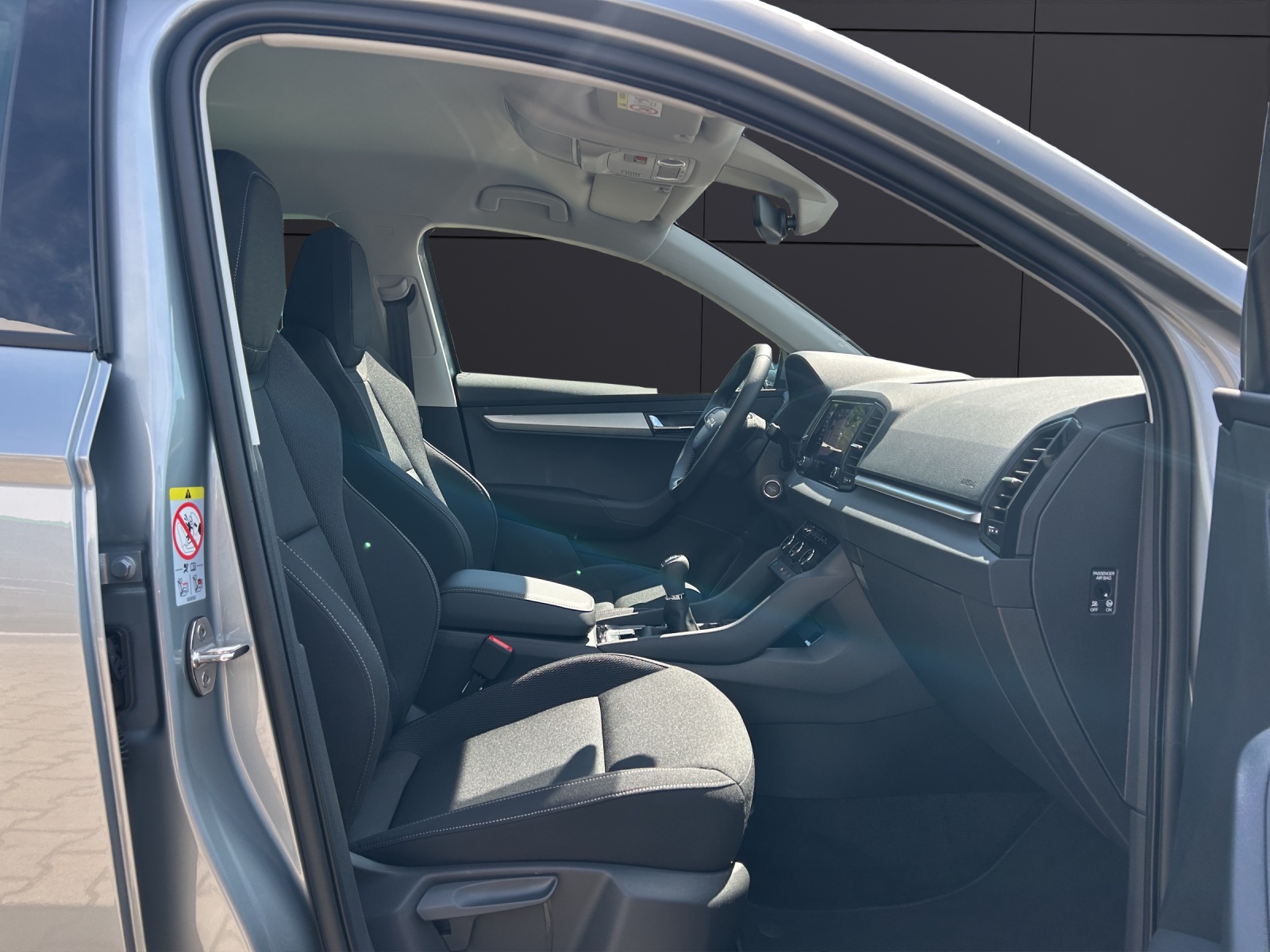 Fahrzeugabbildung SKODA Karoq TSI Balance MATRIX NAVI RFK ACC 3J ASG