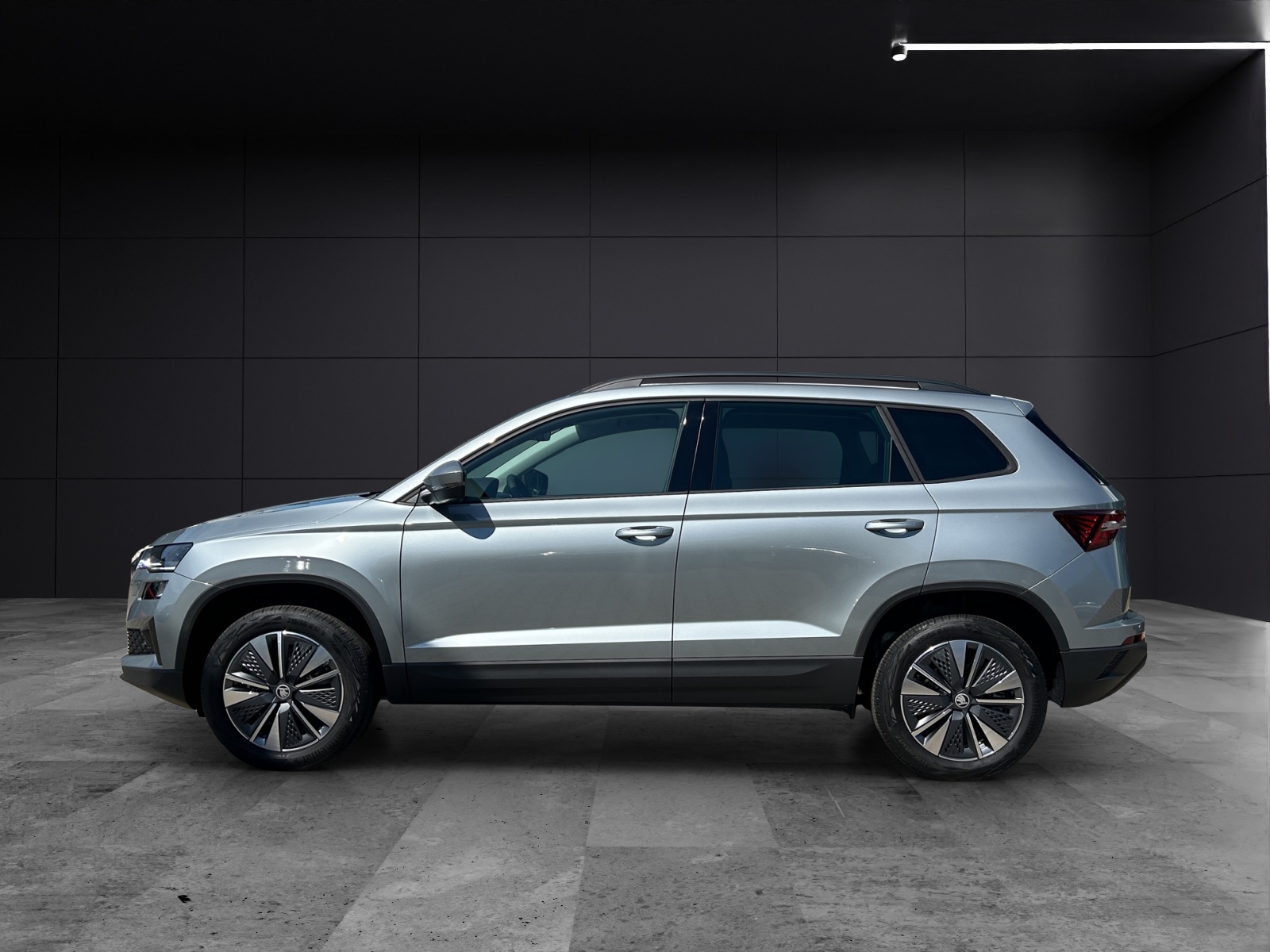 Fahrzeugabbildung SKODA Karoq TSI Balance MATRIX NAVI RFK ACC 3J ASG
