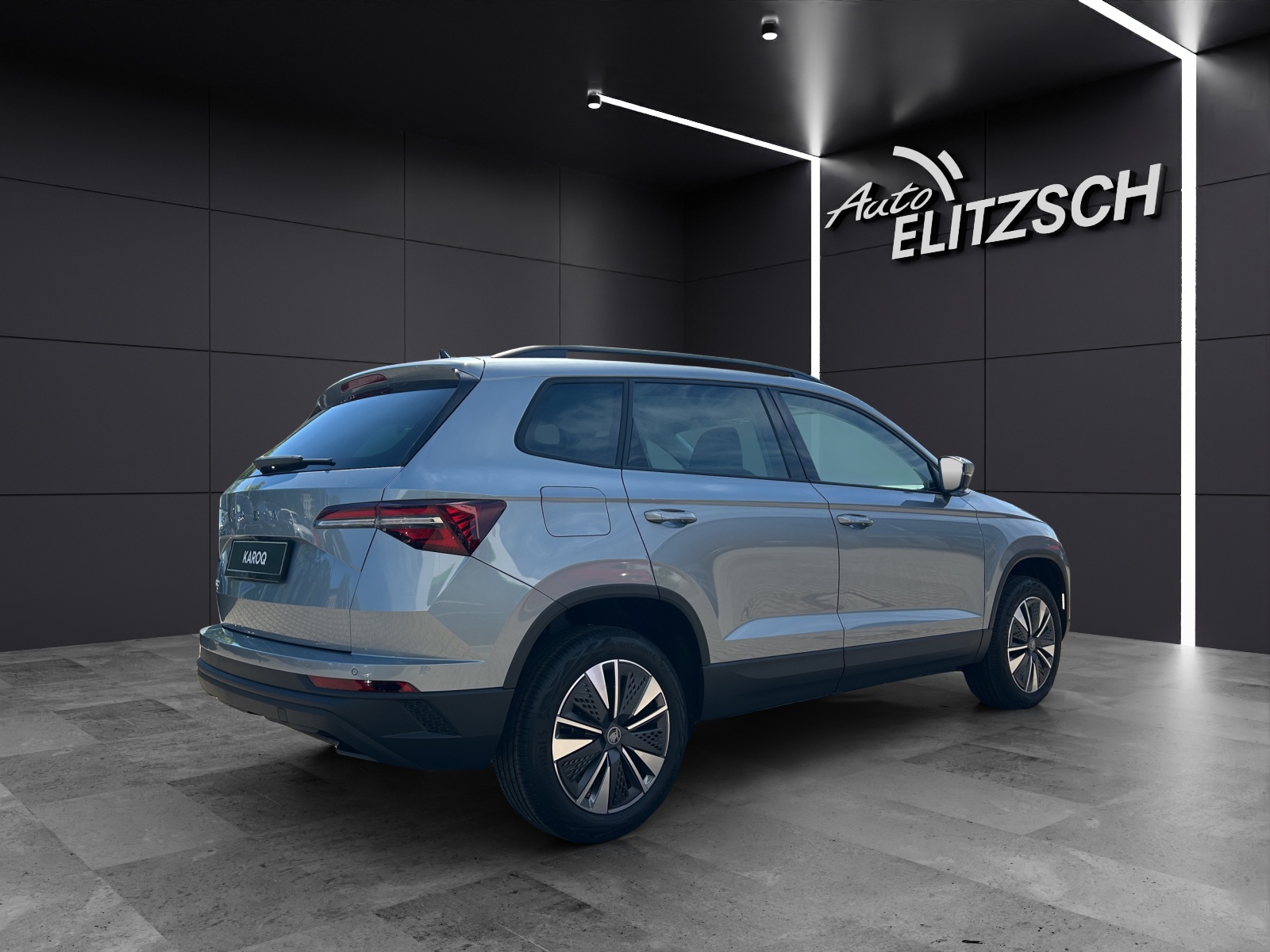 Fahrzeugabbildung SKODA Karoq TSI Balance MATRIX NAVI RFK ACC 3J ASG