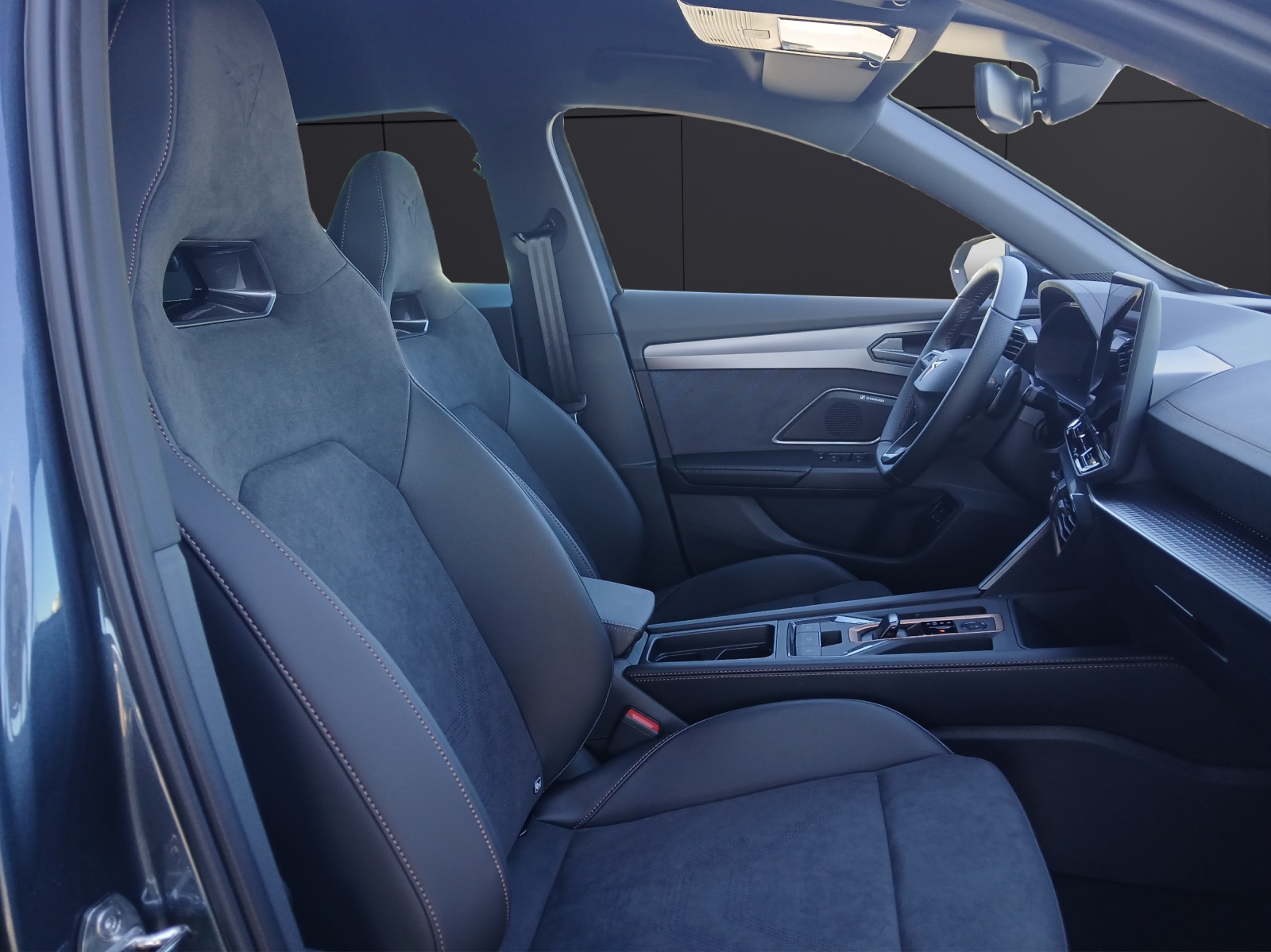 Fahrzeugabbildung CUPRA Formentor VZ e-Hybrid AHK MATRIX Sennh.