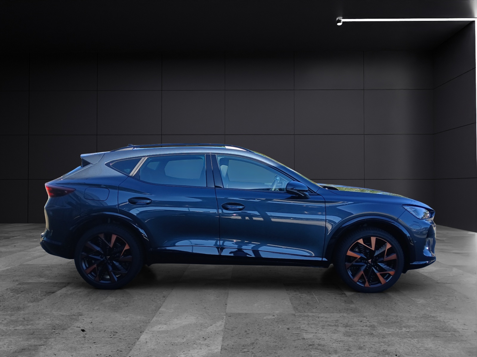 Fahrzeugabbildung CUPRA Formentor VZ e-Hybrid AHK MATRIX Sennh.