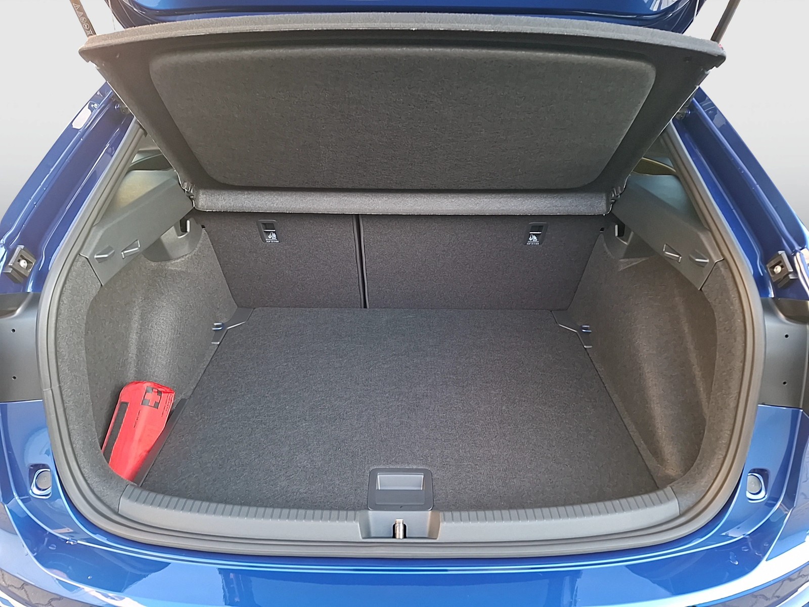 Fahrzeugabbildung Volkswagen Taigo R-Line DSG AHZV Navi-Pro AppConnect ACC