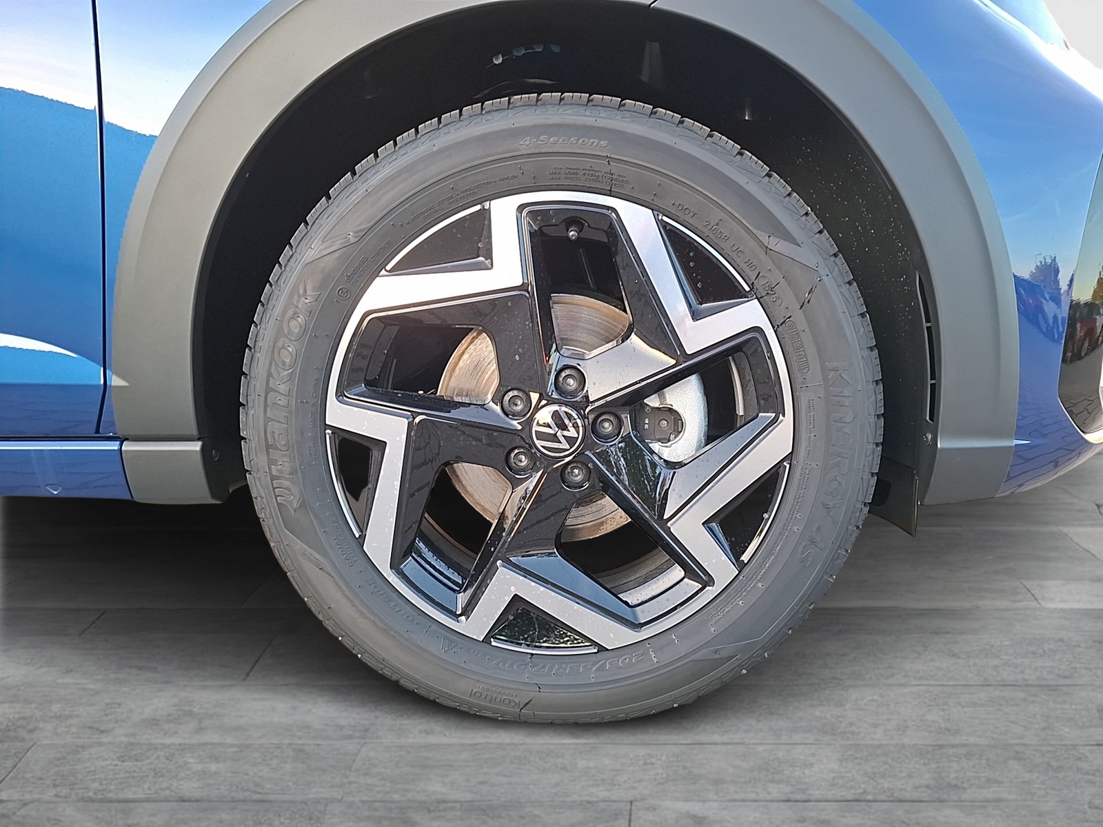Fahrzeugabbildung Volkswagen Taigo R-Line DSG AHZV Navi-Pro AppConnect ACC