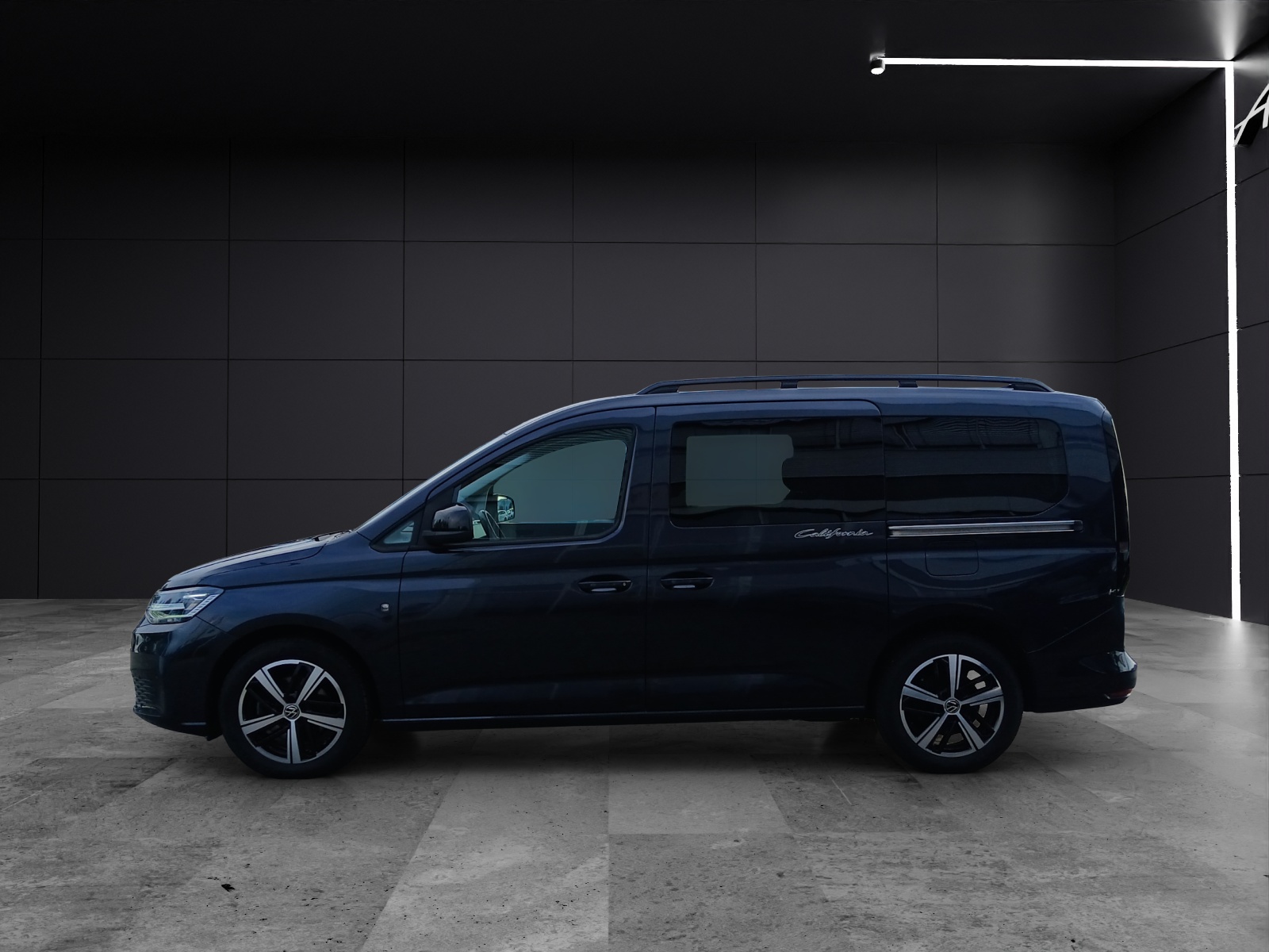 Fahrzeugabbildung Volkswagen Caddy California TDI Maxi DSG STH LED AHK Navi AID Pano GRA PDC SH LM