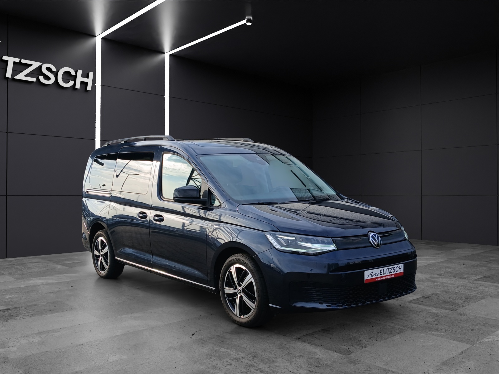 Fahrzeugabbildung Volkswagen Caddy California TDI Maxi DSG STH LED AHK Navi AID Pano GRA PDC SH LM
