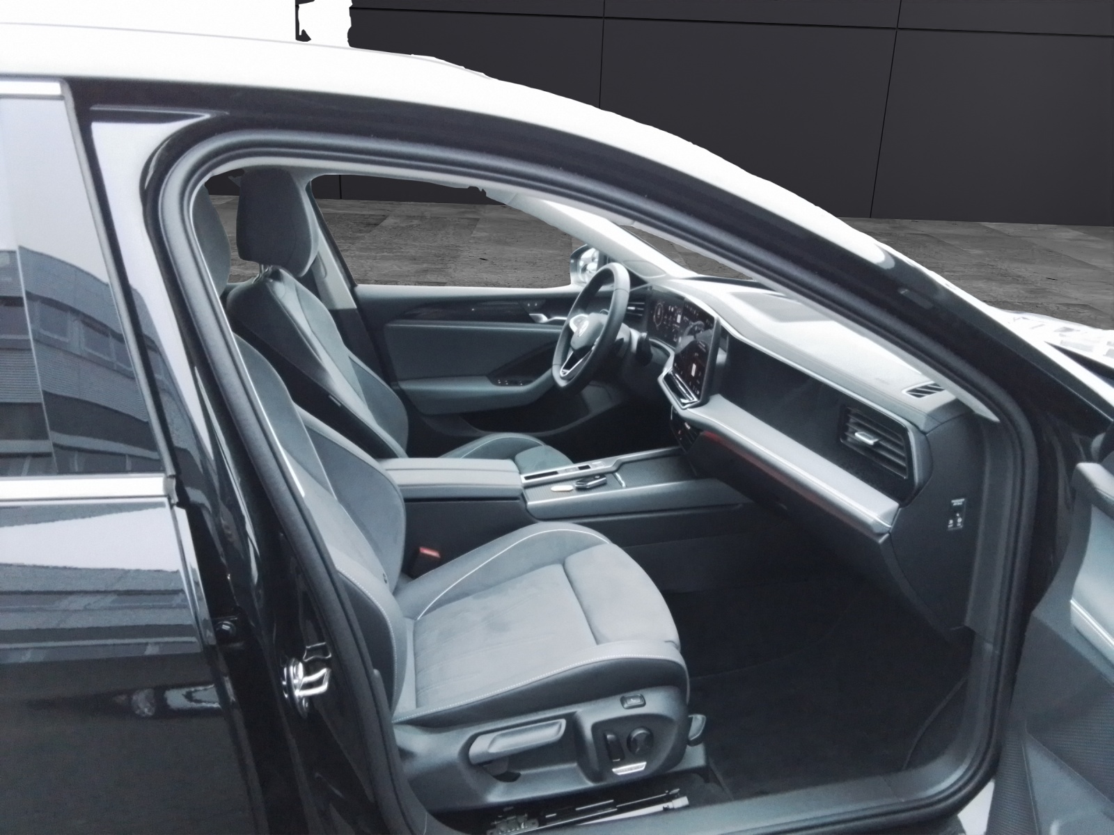 Fahrzeugabbildung Volkswagen Passat eTSI Business DSG LED AHK Navi AID ACC RFK SH LM