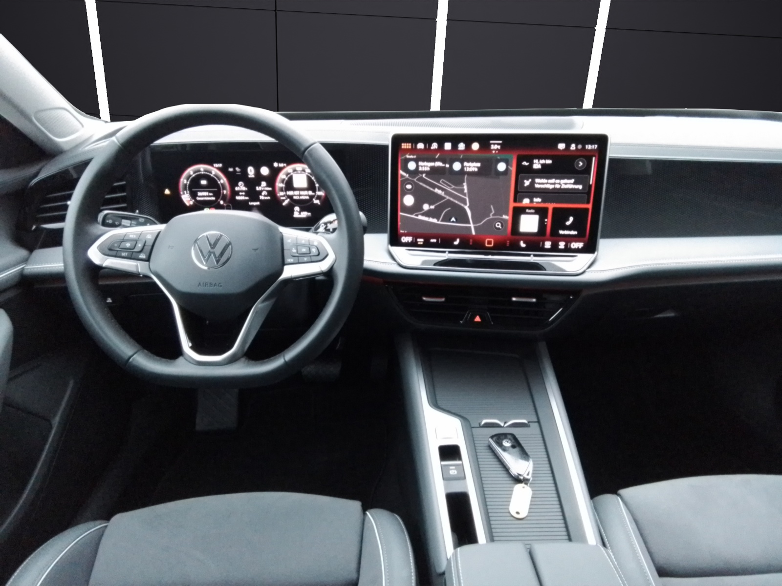 Fahrzeugabbildung Volkswagen Passat eTSI Business DSG LED AHK Navi AID ACC RFK SH LM