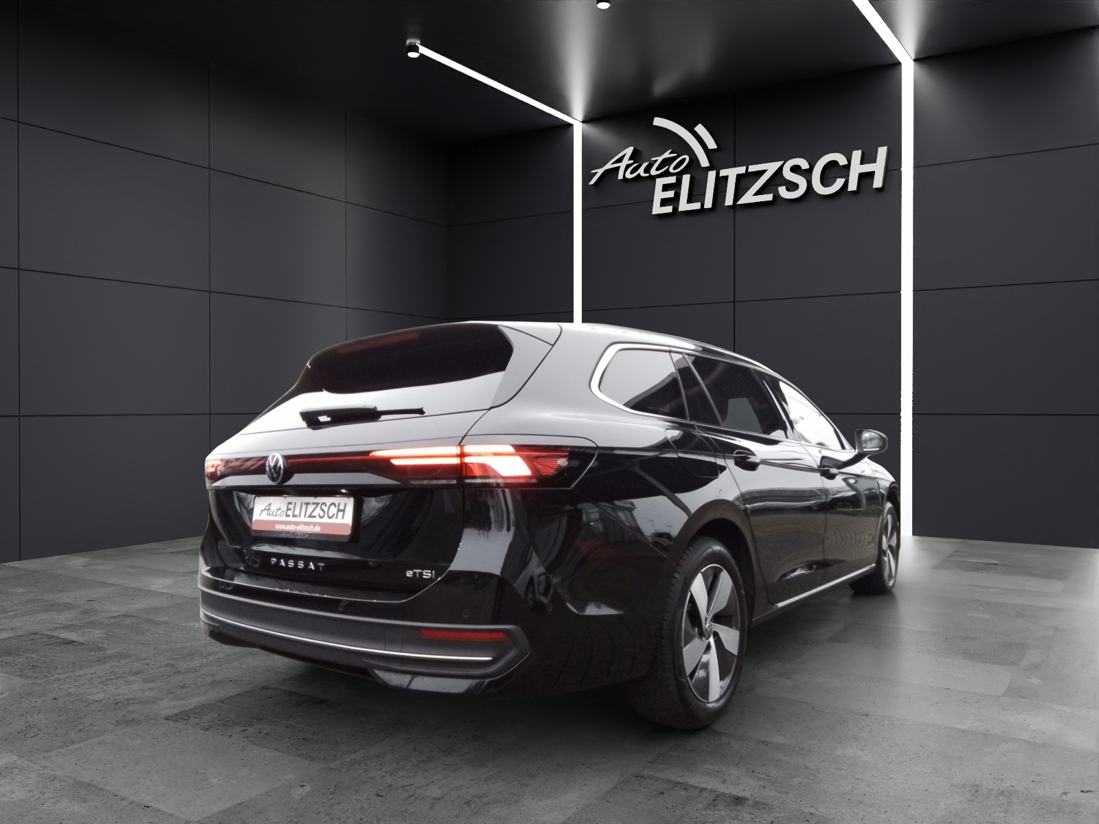 Fahrzeugabbildung Volkswagen Passat eTSI Business DSG LED AHK Navi AID ACC RFK SH LM