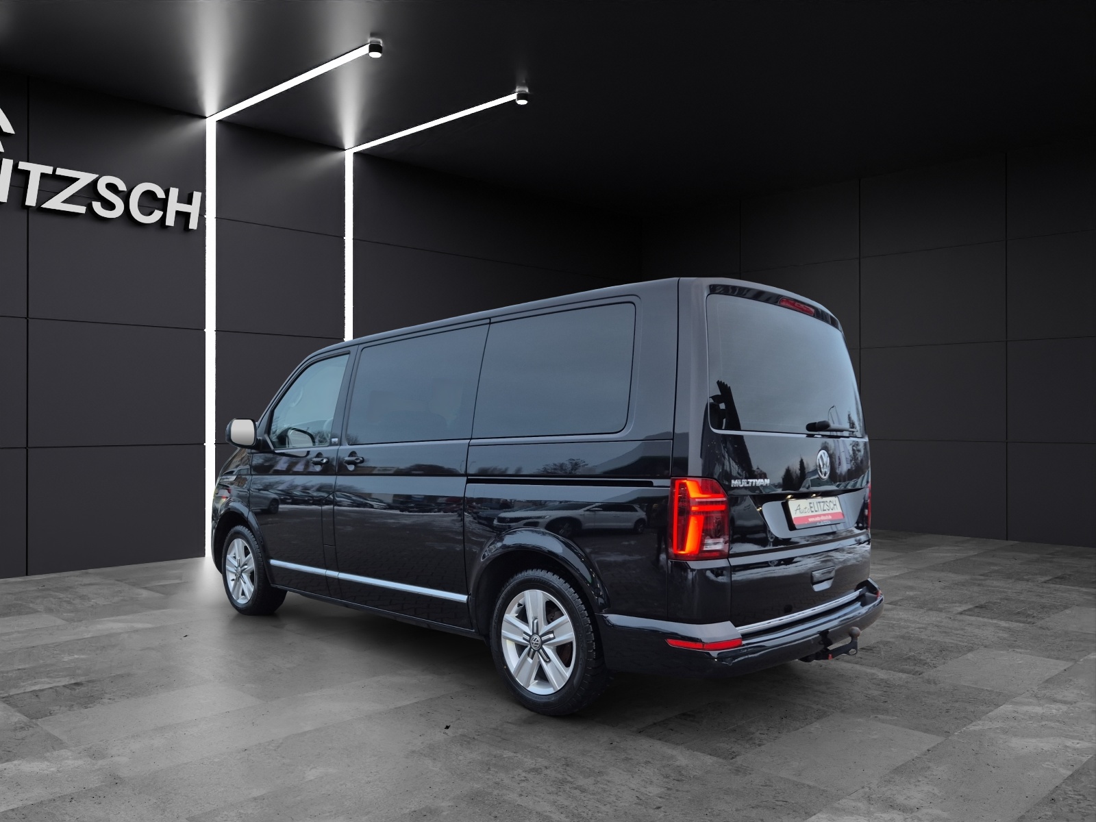 Fahrzeugabbildung Volkswagen T6 Multivan T6.1 TDI Gen-Six DSG Standhzg LED AHK Nabi ACC RFK SH