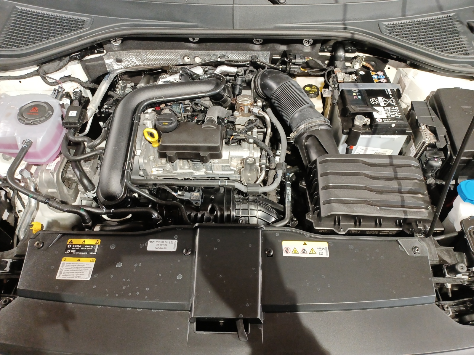 Fahrzeugabbildung Volkswagen T-Roc Life TSI