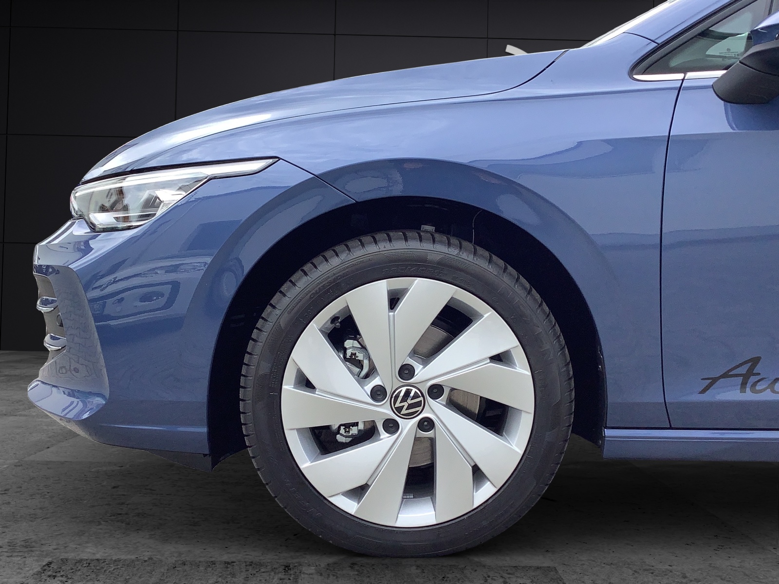 Fahrzeugabbildung Volkswagen Golf VIII Variant TSI Style AHK HuD PANO ACC 360°