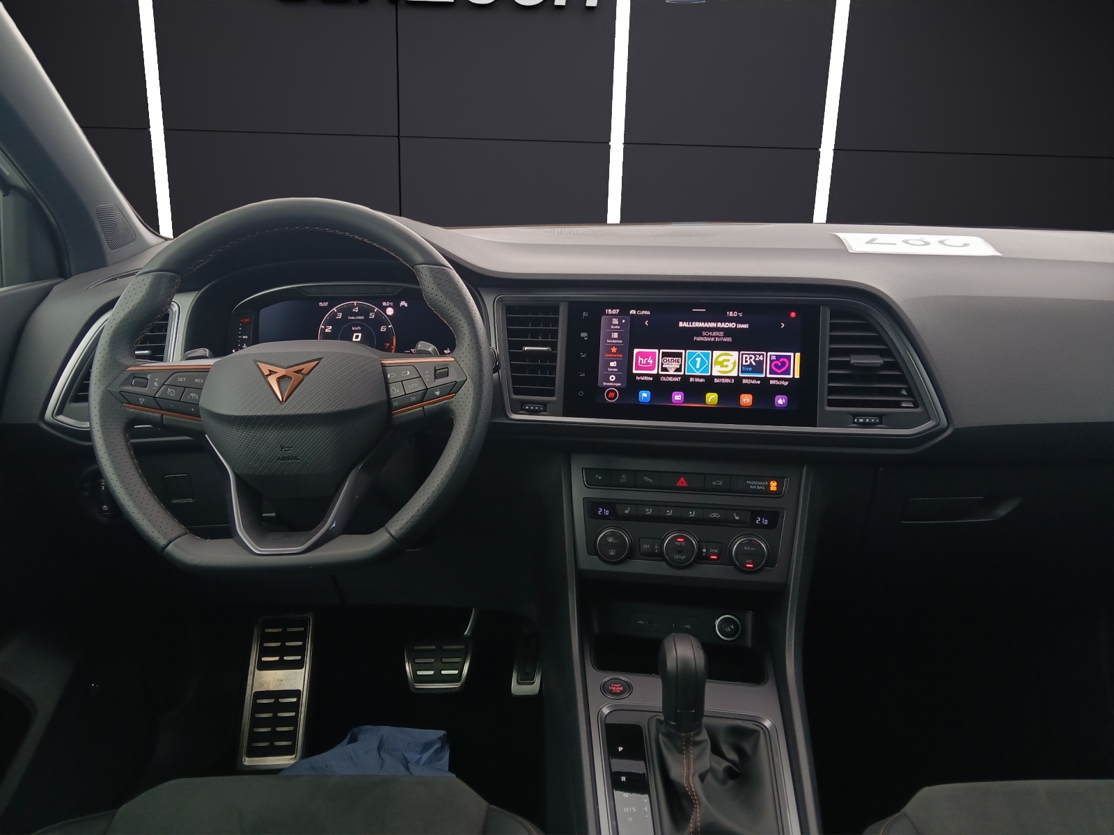 Fahrzeugabbildung CUPRA Ateca TSI DSG 4Drive LED AHK Navi AID ACC RFK beats 19