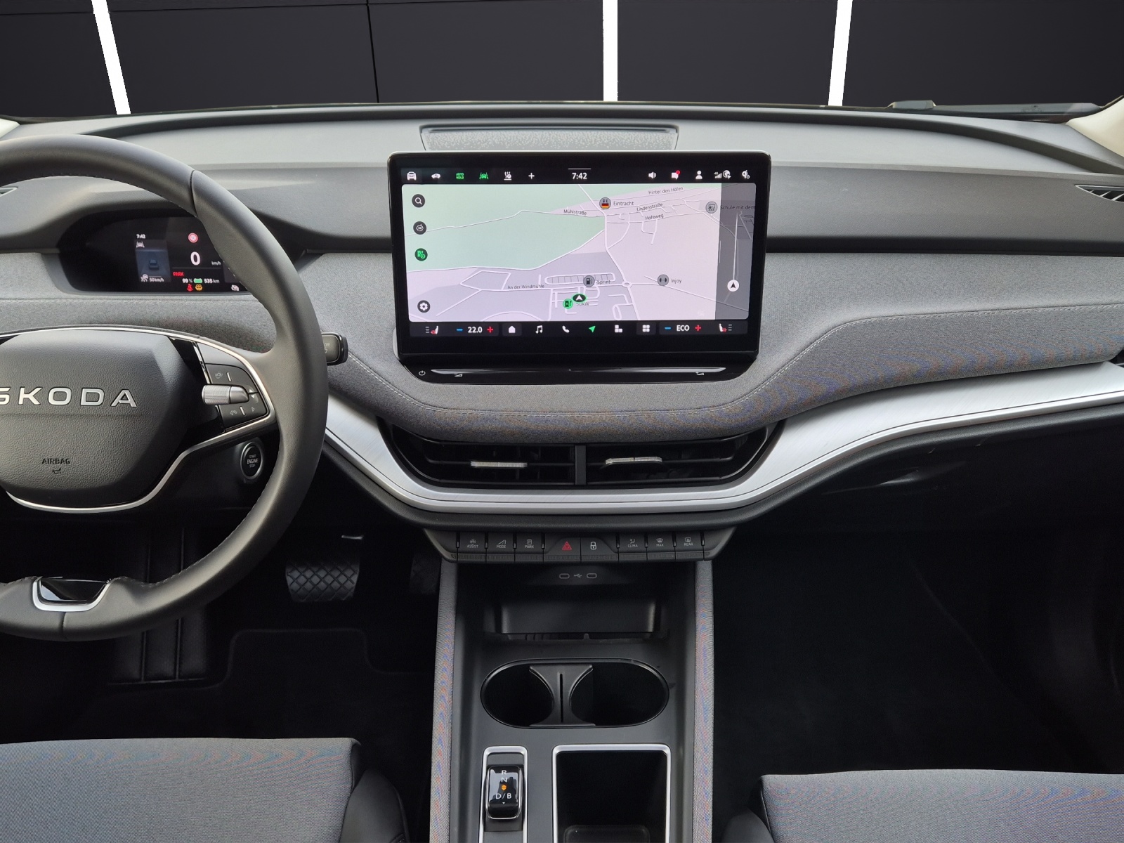 Fahrzeugabbildung SKODA Enyaq Coupé 85 Loft Matrix AHK WäPu Navi Pano ACC RFK SH 20