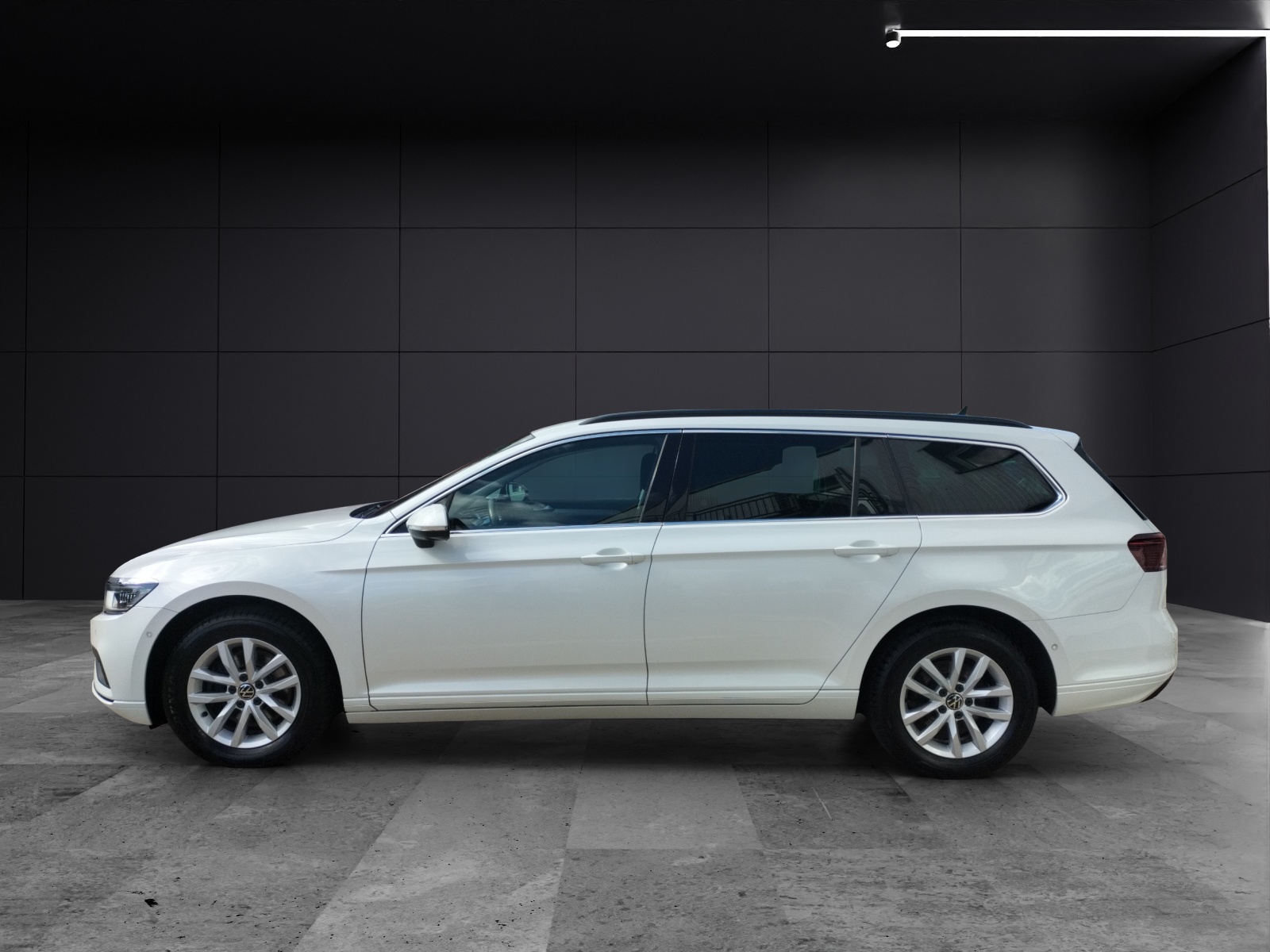 Fahrzeugabbildung Volkswagen Passat Variant TDI Business DSG Matrix AHK Navi AID ACC RFK SH