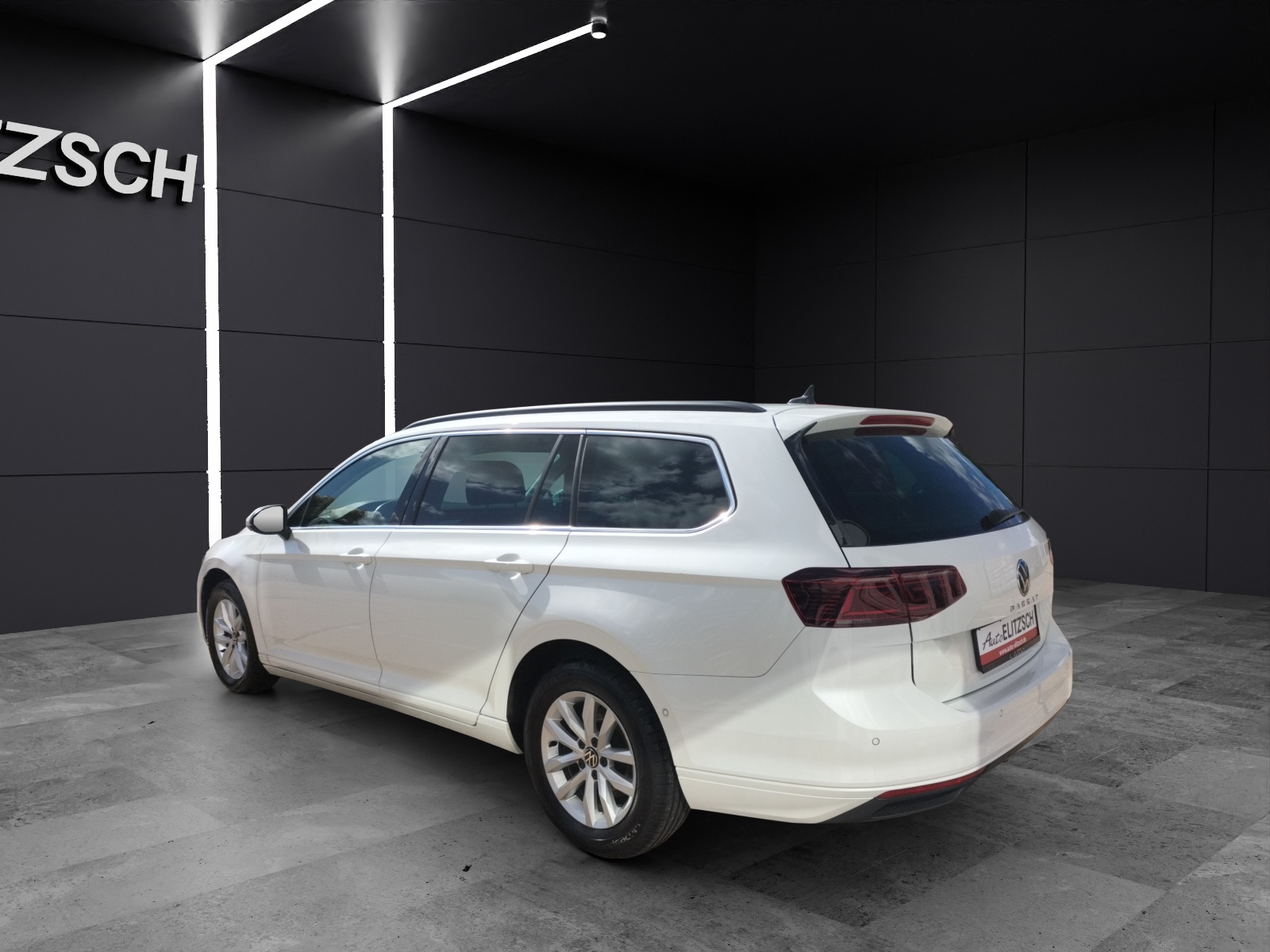 Fahrzeugabbildung Volkswagen Passat Variant TDI Business DSG Matrix AHK Navi AID ACC RFK SH