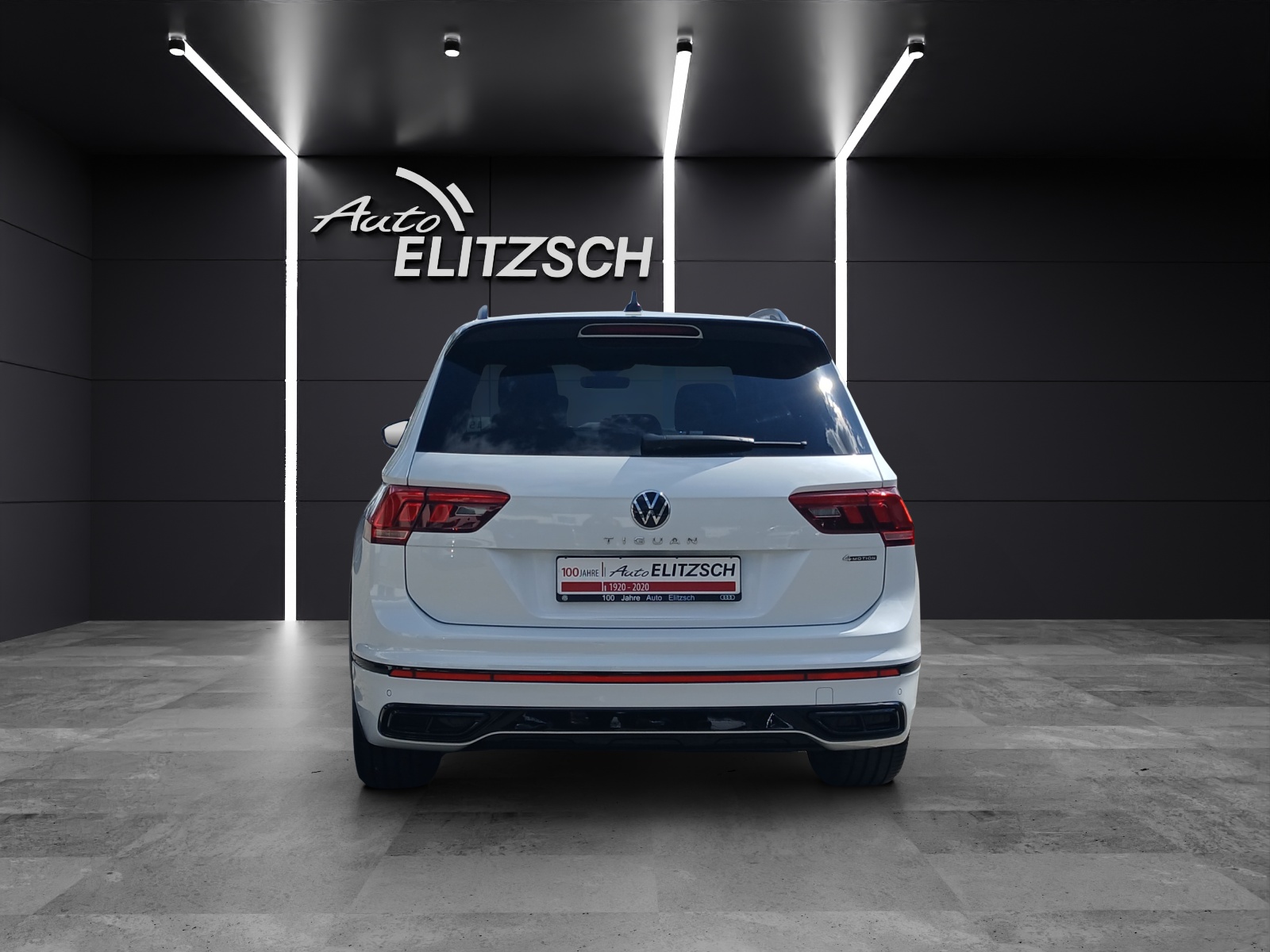 Fahrzeugabbildung Volkswagen Tiguan TDI R-Line DSG 4M Matrix AHK Navi AID ACC SH 20