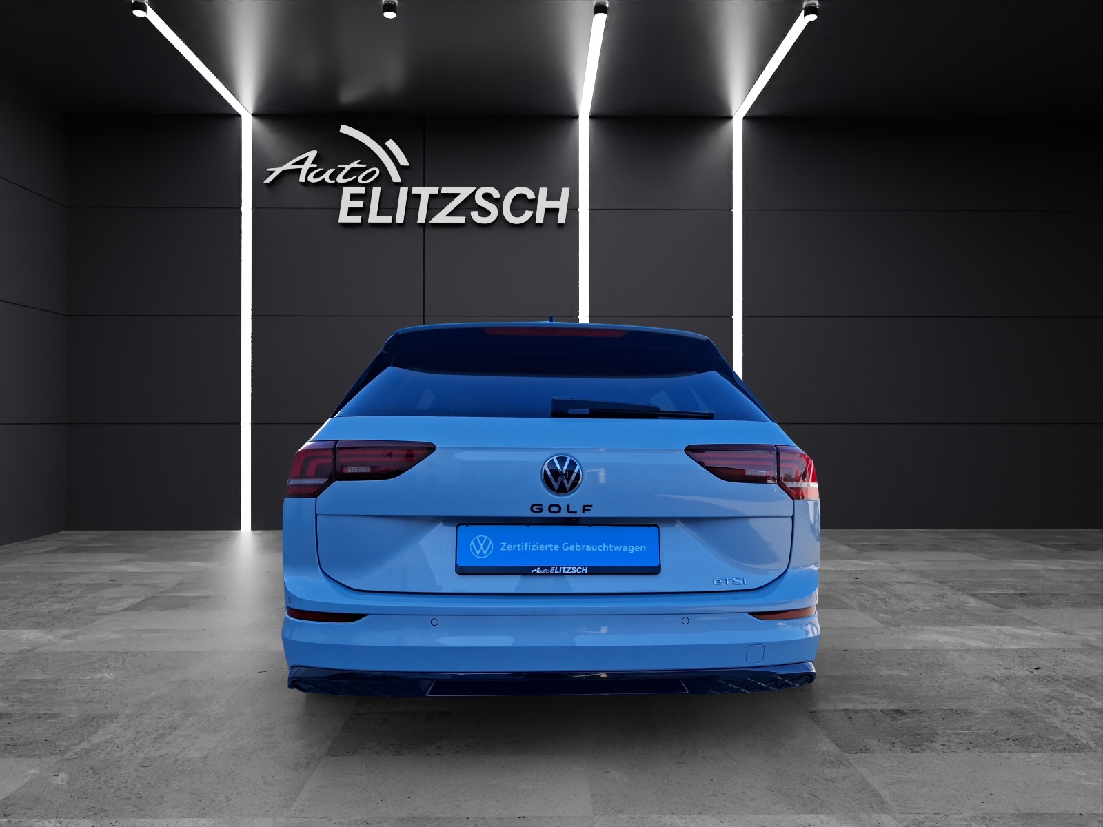 Fahrzeugabbildung Volkswagen Golf VIII Variant eTSI R-Line DSG LEDplus Navi AID HUD ACC RFK SH