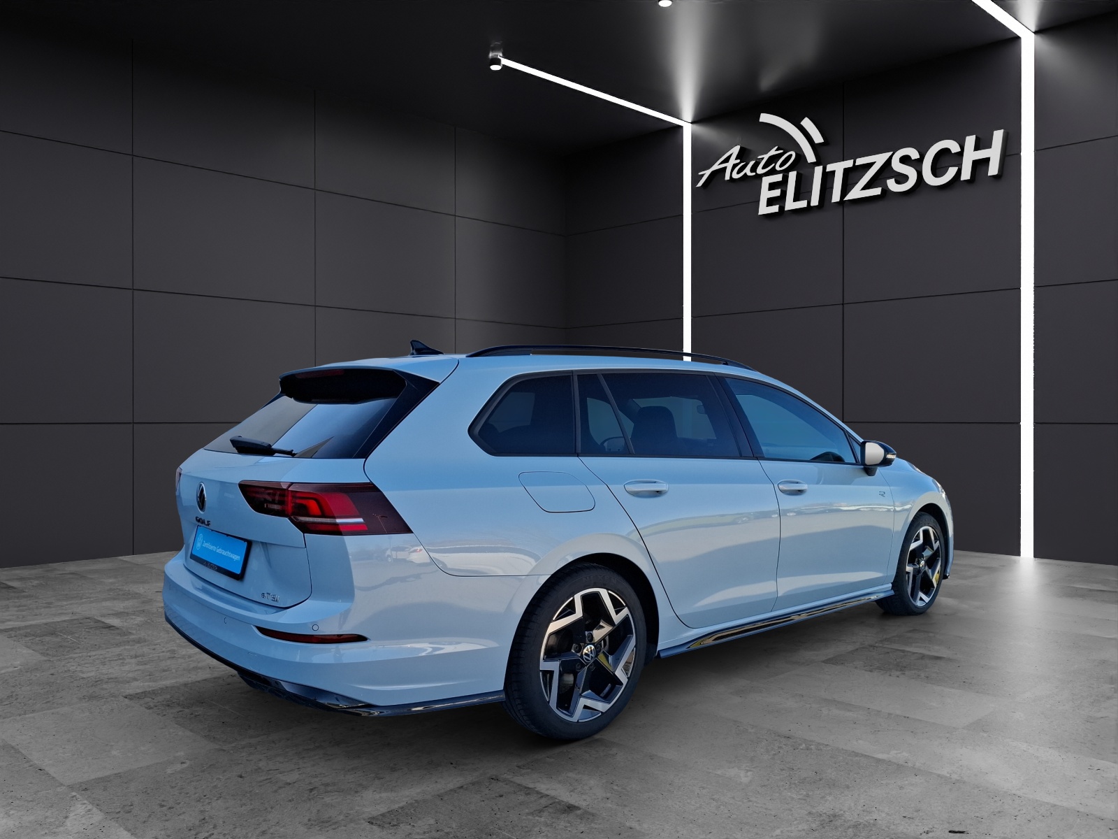 Fahrzeugabbildung Volkswagen Golf VIII Variant eTSI R-Line DSG LEDplus Navi AID HUD ACC RFK SH