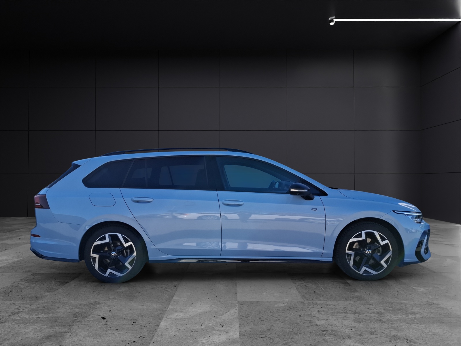 Fahrzeugabbildung Volkswagen Golf VIII Variant eTSI R-Line DSG LEDplus Navi AID HUD ACC RFK SH