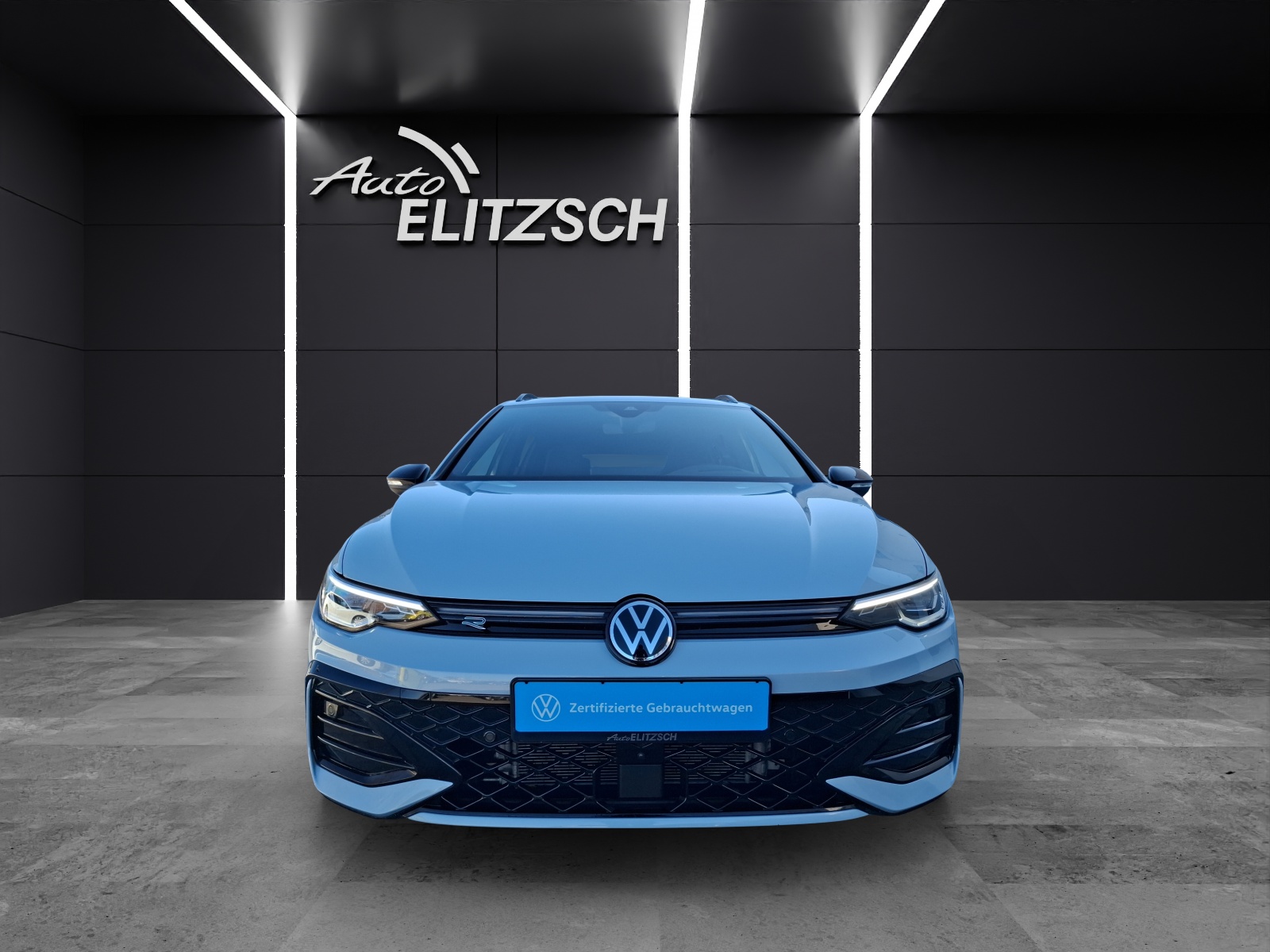 Fahrzeugabbildung Volkswagen Golf VIII Variant eTSI R-Line DSG LEDplus Navi AID HUD ACC RFK SH